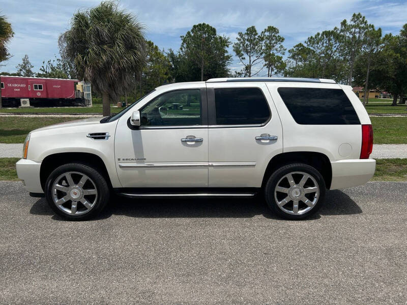 cadillac escalade 2009 1GYFC23209R290950 image cadillac escalade 2009 1GYFC23209R290950 image