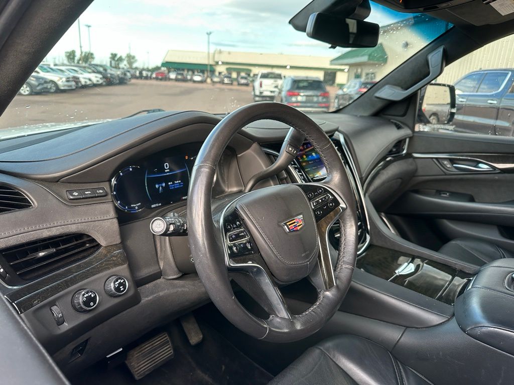 cadillac escalade 2019 1GYS4DKJ3KR352136 image cadillac escalade 2019 1GYS4DKJ3KR352136 image