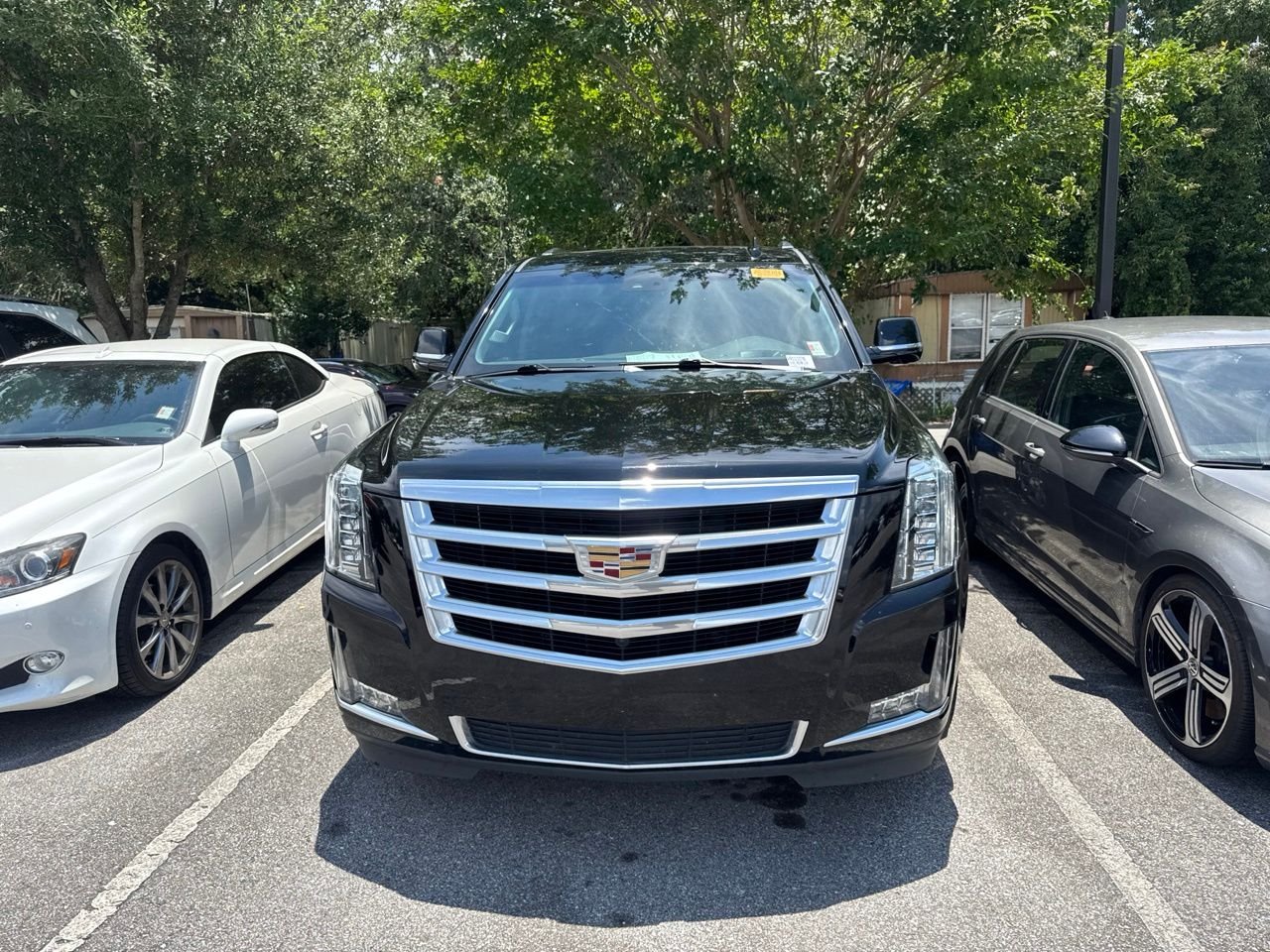 cadillac escalade 2019 1GYS3BKJ2KR111076 image cadillac escalade 2019 1GYS3BKJ2KR111076 image