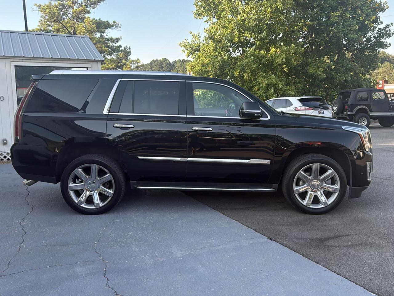 cadillac escalade 2018 1GYS3CKJ0JR329795 image cadillac escalade 2018 1GYS3CKJ0JR329795 image