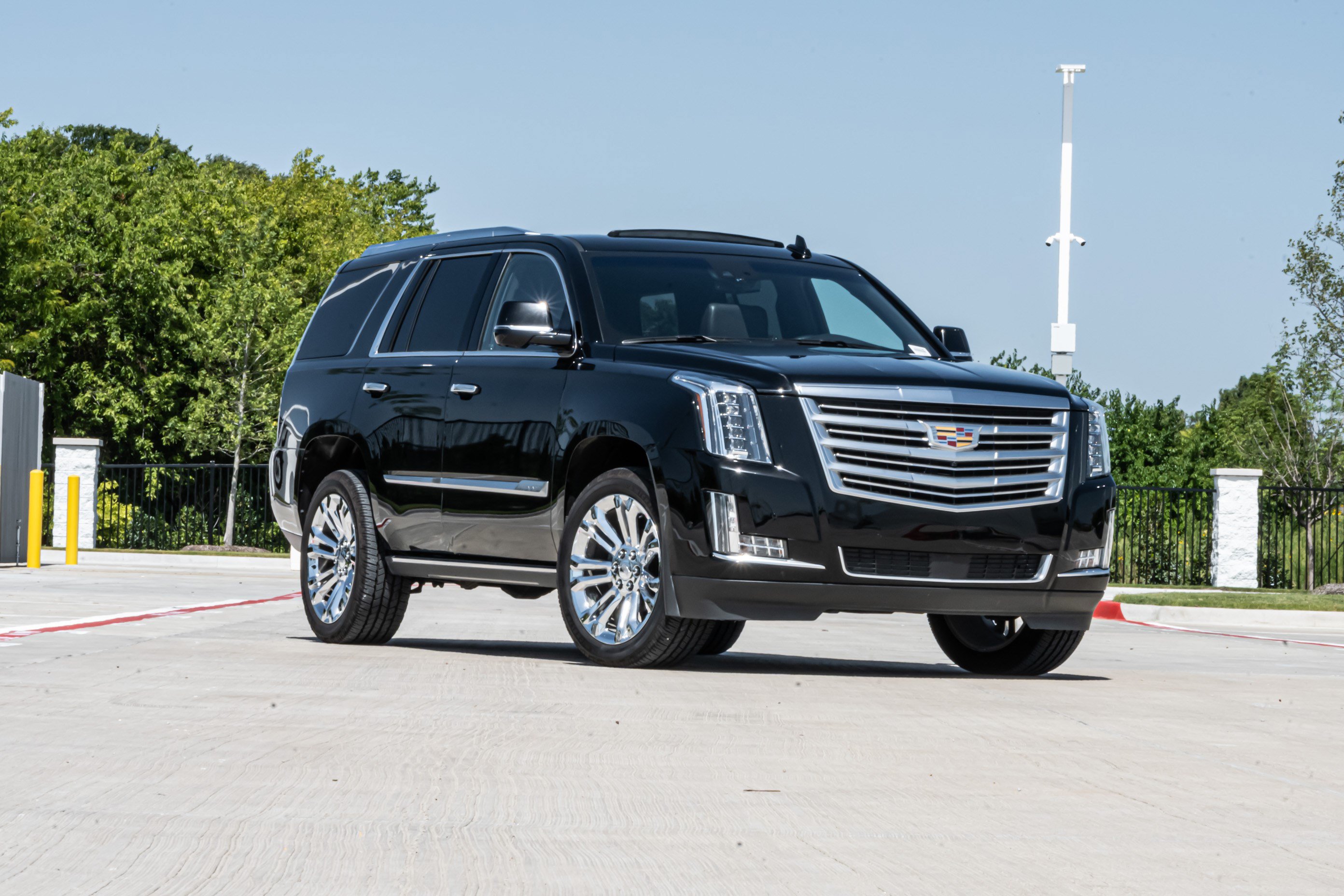 cadillac escalade 2018 1GYS4DKJ9JR364225 image cadillac escalade 2018 1GYS4DKJ9JR364225 image