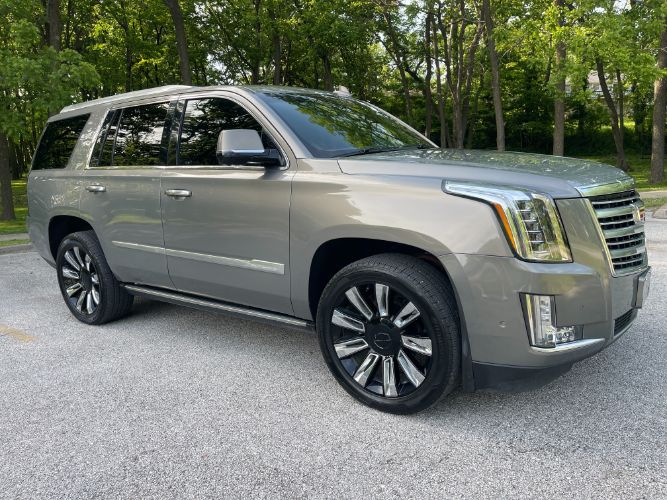 cadillac escalade 2018 1GYS4DKJ5JR205623 image cadillac escalade 2018 1GYS4DKJ5JR205623 image