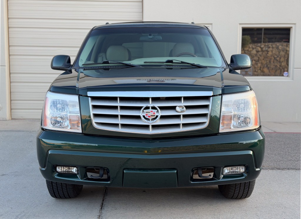 cadillac escalade 2002 1GYEC63T82R112687 image cadillac escalade 2002 1GYEC63T82R112687 image