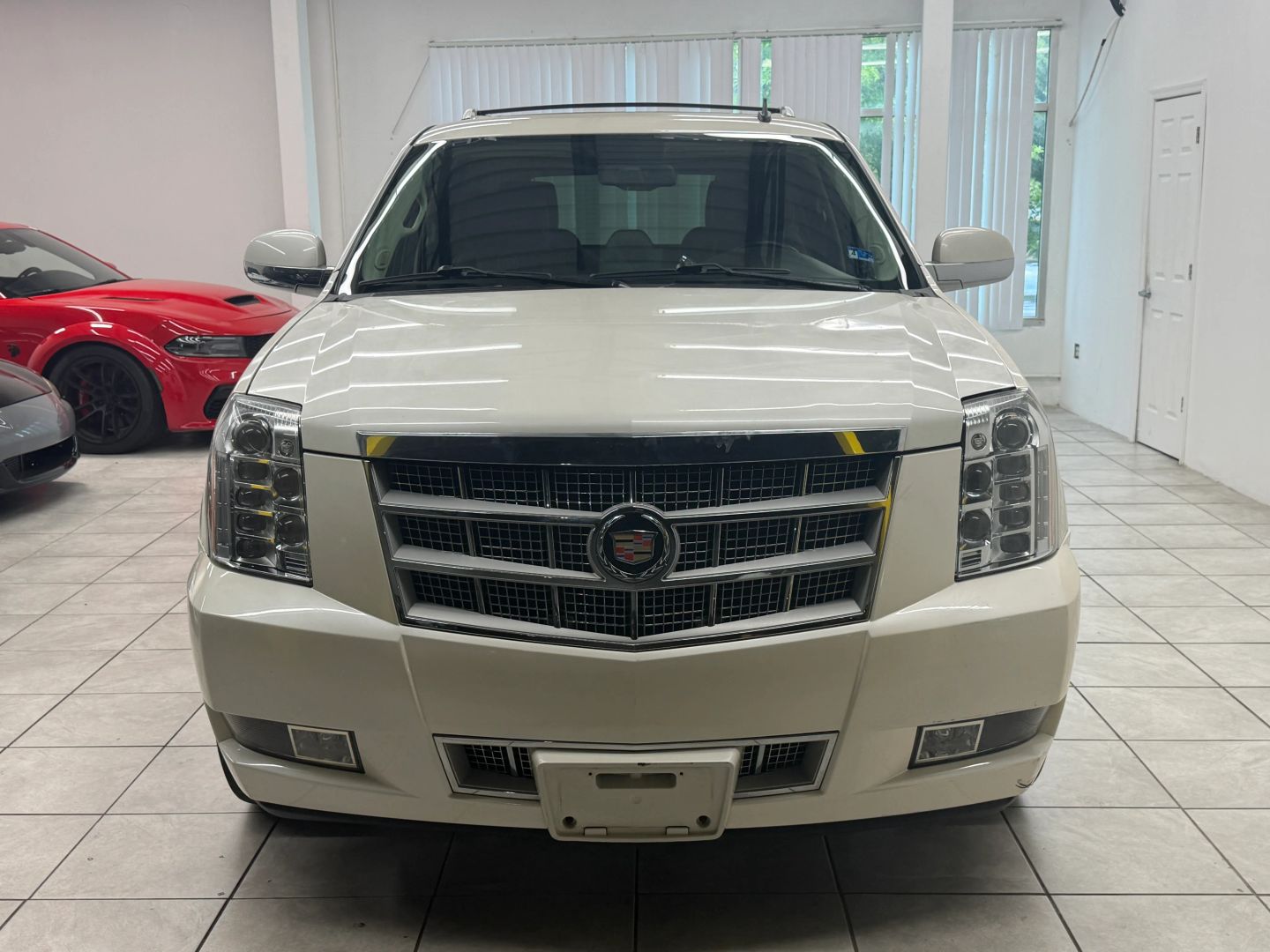 cadillac escalade 2011 1GYS4DEF0BR126921 image cadillac escalade 2011 1GYS4DEF0BR126921 image