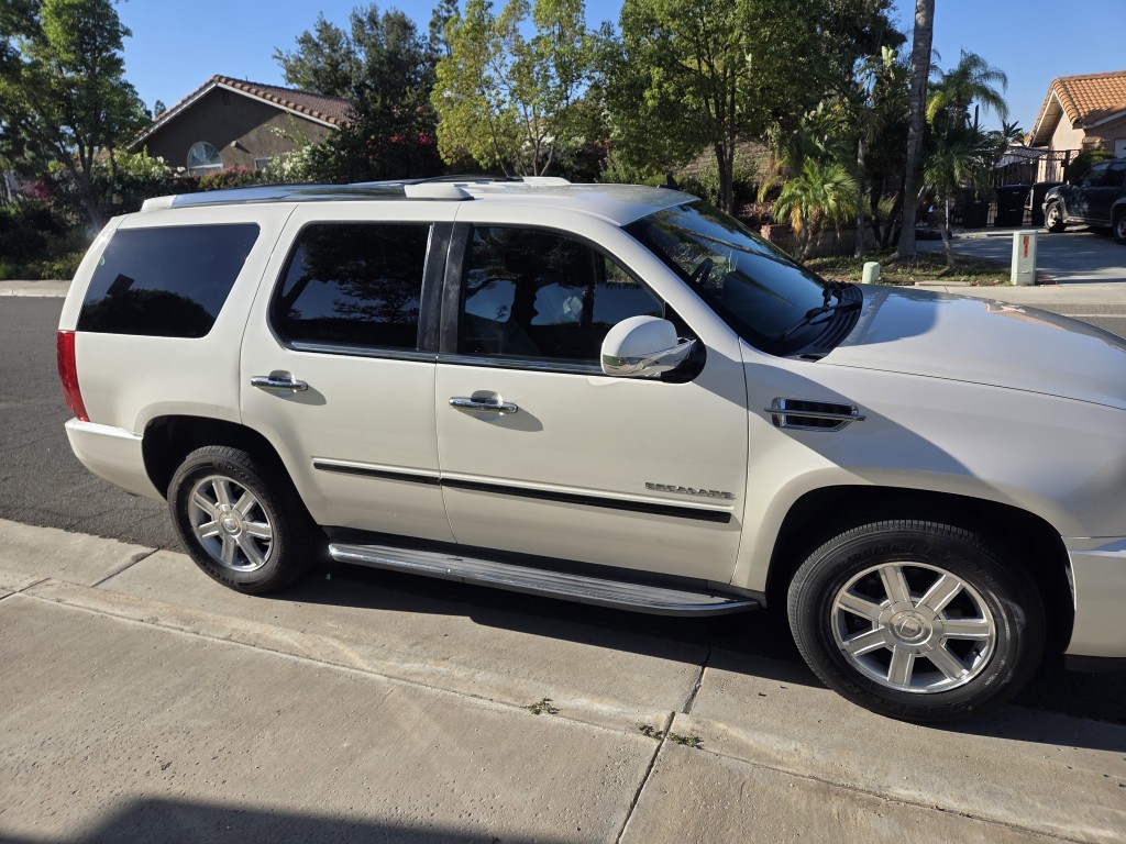 cadillac escalade 2013 1GYS3AEF9DR360852 image cadillac escalade 2013 1GYS3AEF9DR360852 image