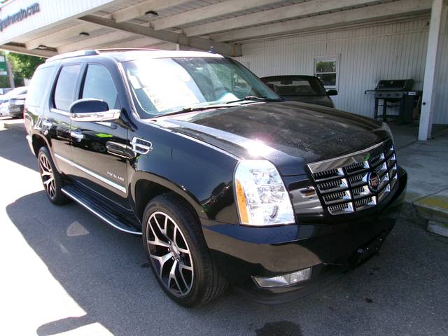 cadillac escalade 2014 1GYS4BEF5ER241877 image cadillac escalade 2014 1GYS4BEF5ER241877 image