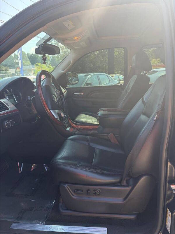 cadillac escalade 2014 1GYS4BEF1ER164697 image cadillac escalade 2014 1GYS4BEF1ER164697 image