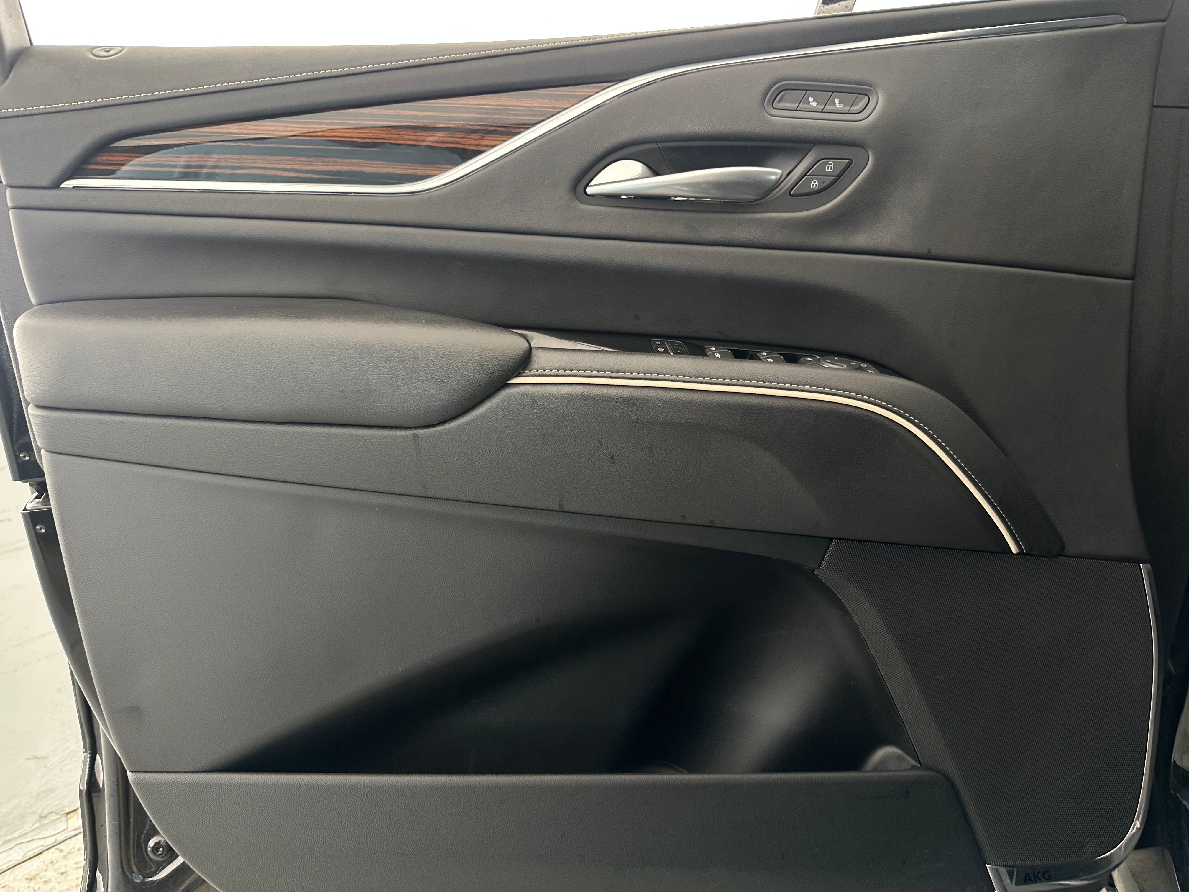 cadillac escalade 2022 1GYS3AKL4NR103769 image cadillac escalade 2022 1GYS3AKL4NR103769 image