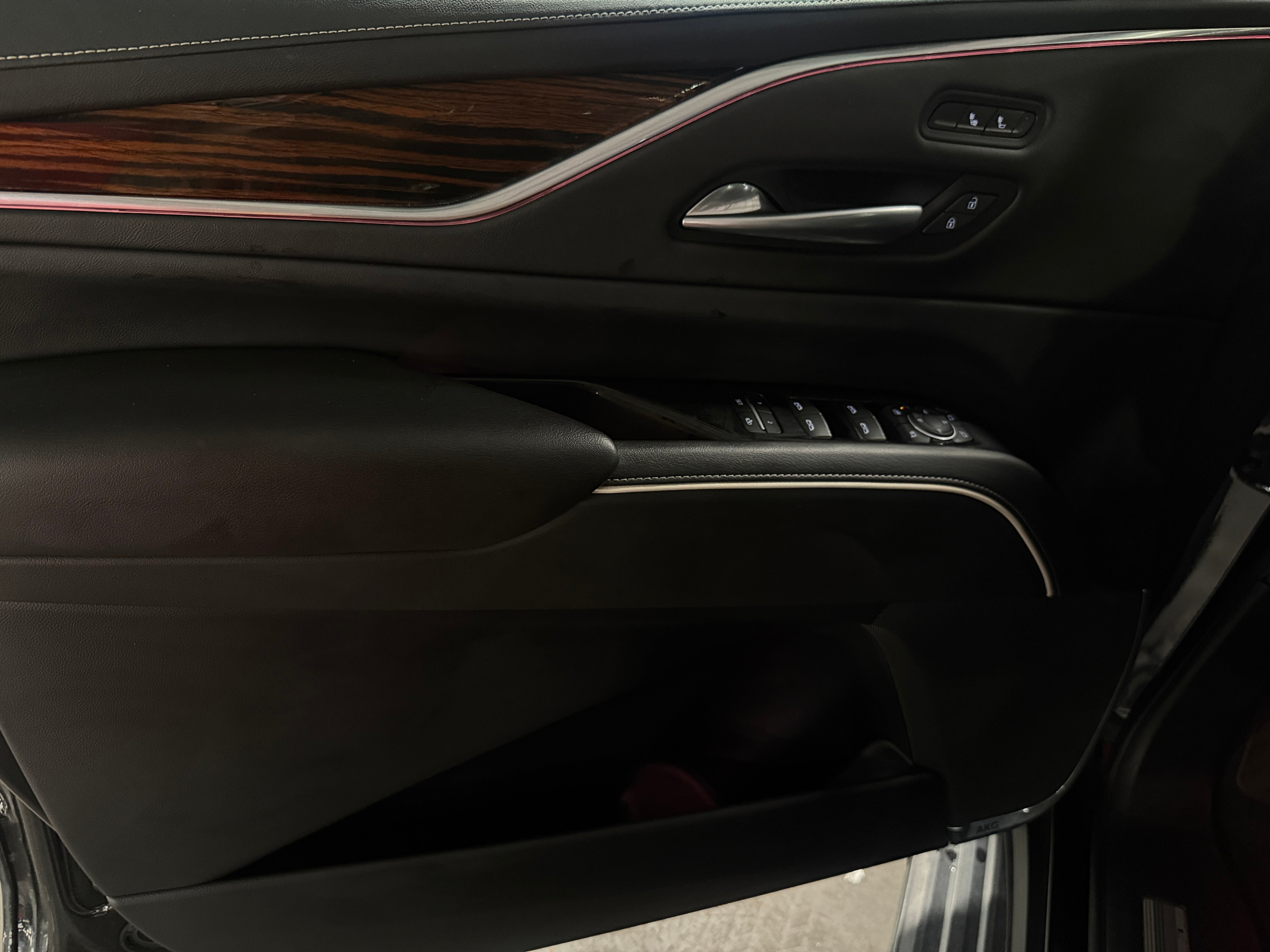 cadillac escalade 2022 1GYS4AKL3NR102626 image cadillac escalade 2022 1GYS4AKL3NR102626 image