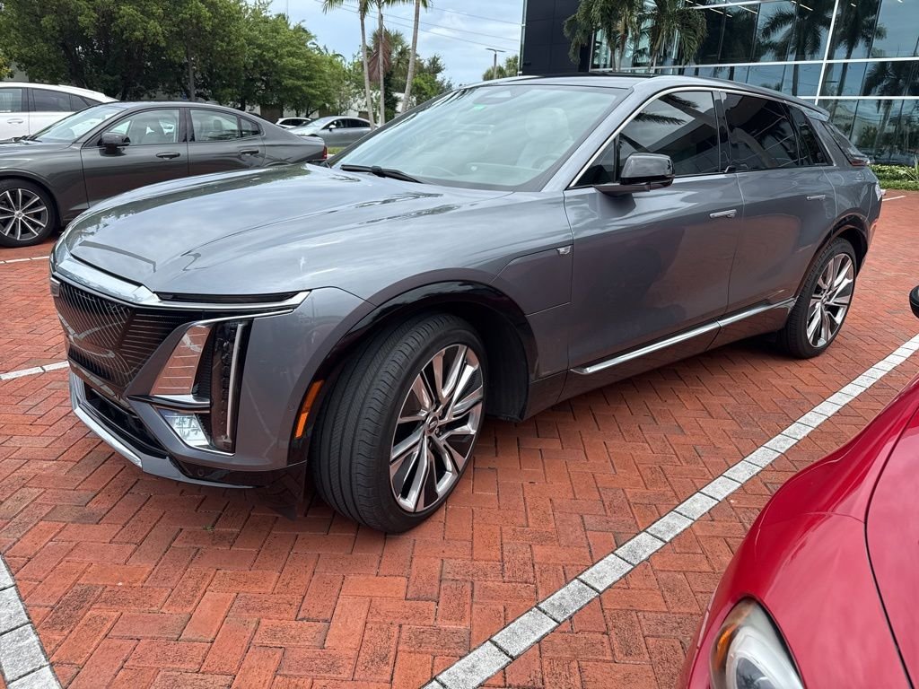 cadillac lyriq 2023 1GYKPMRK2PZ001053 image cadillac lyriq 2023 1GYKPMRK2PZ001053 image