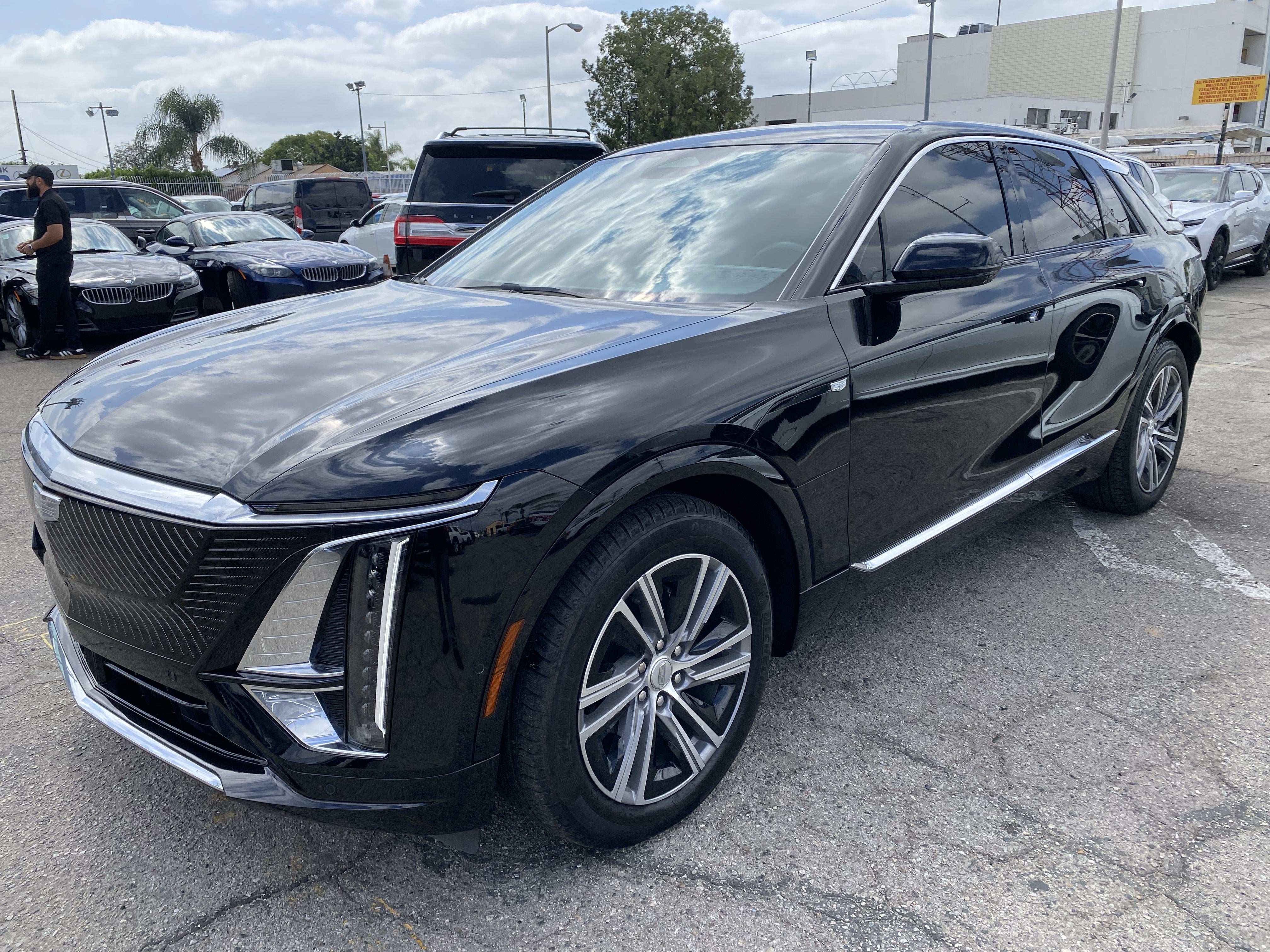 cadillac lyriq 2024 1GYKPRRK6RZ104024 image cadillac lyriq 2024 1GYKPRRK6RZ104024 image