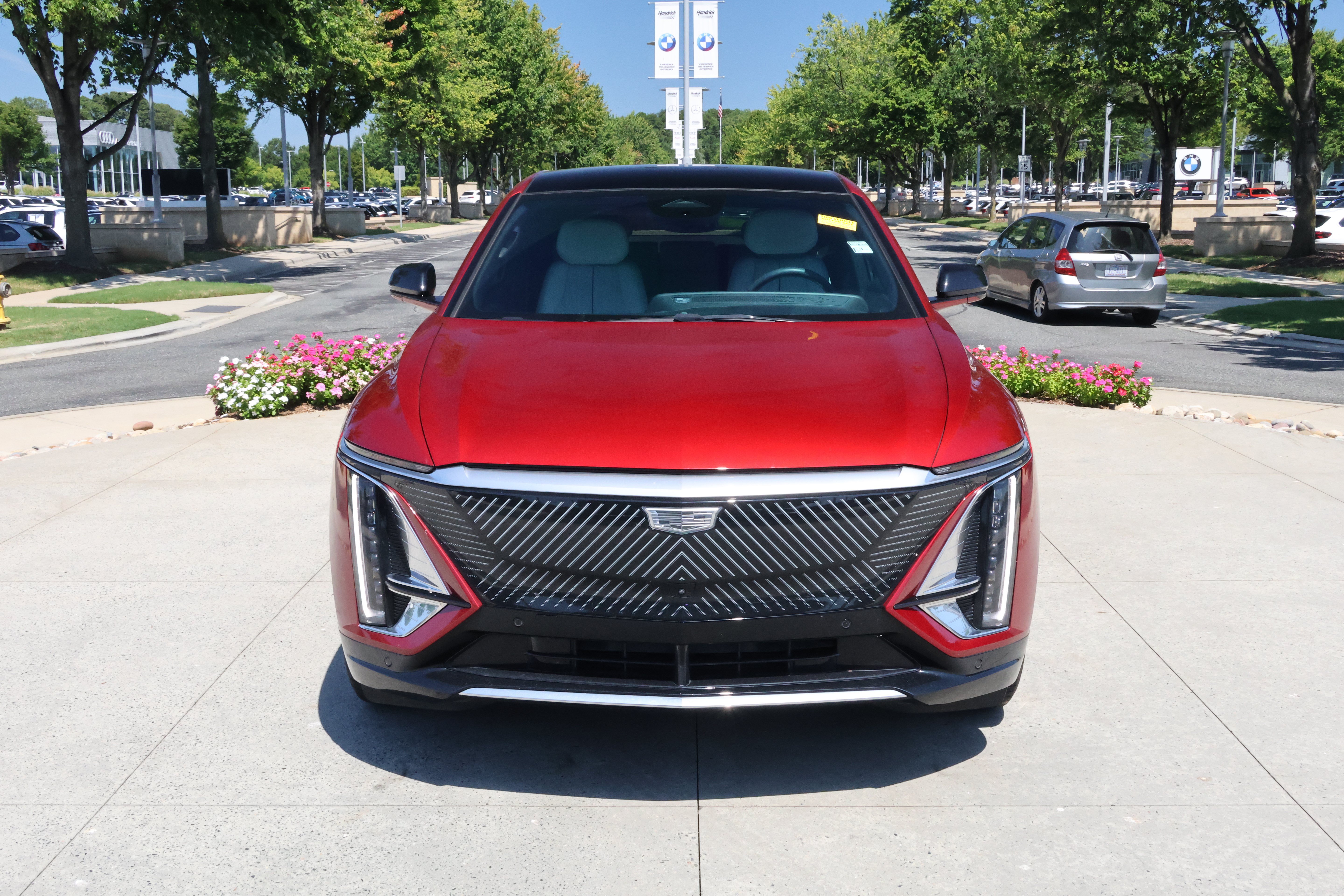 cadillac lyriq 2024 1GYKPPRK6RZ104304 image cadillac lyriq 2024 1GYKPPRK6RZ104304 image