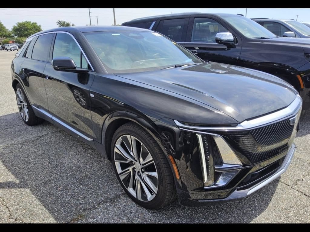 cadillac lyriq 2024 1GYKPSRL3RZ117393 image cadillac lyriq 2024 1GYKPSRL3RZ117393 image