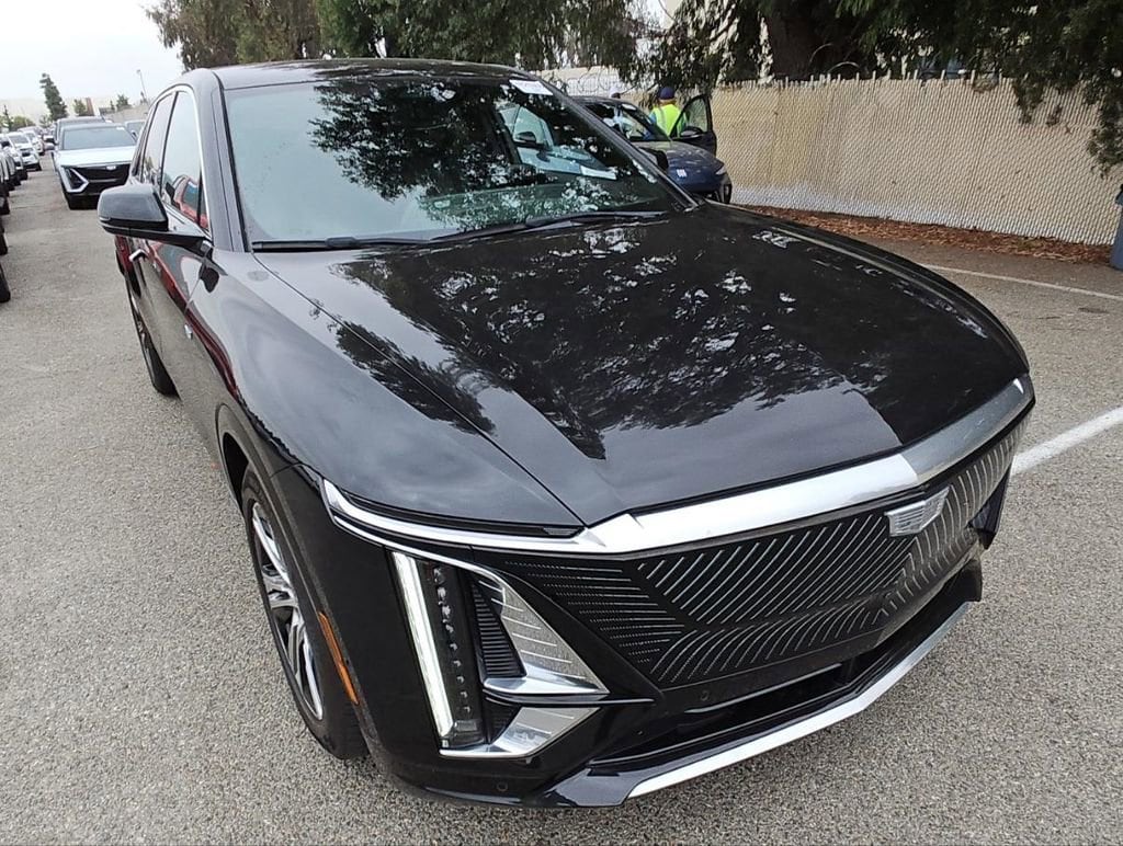 cadillac lyriq 2024 1GYKPPRL2RZ100274 image cadillac lyriq 2024 1GYKPPRL2RZ100274 image