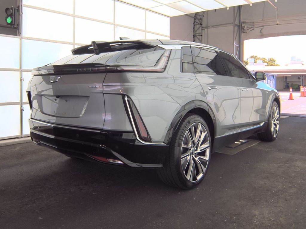 cadillac lyriq 2024 1GYKPPRK2RZ103179 image cadillac lyriq 2024 1GYKPPRK2RZ103179 image