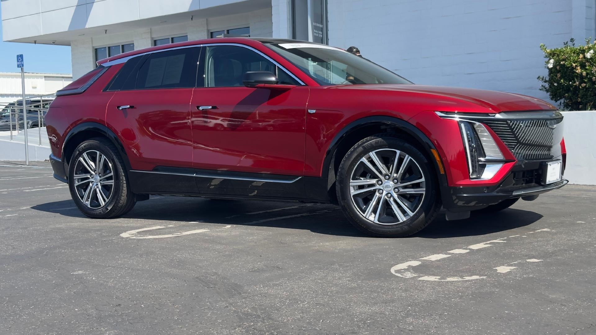 cadillac lyriq 2024 1GYKPPRL0RZ116750 image cadillac lyriq 2024 1GYKPPRL0RZ116750 image