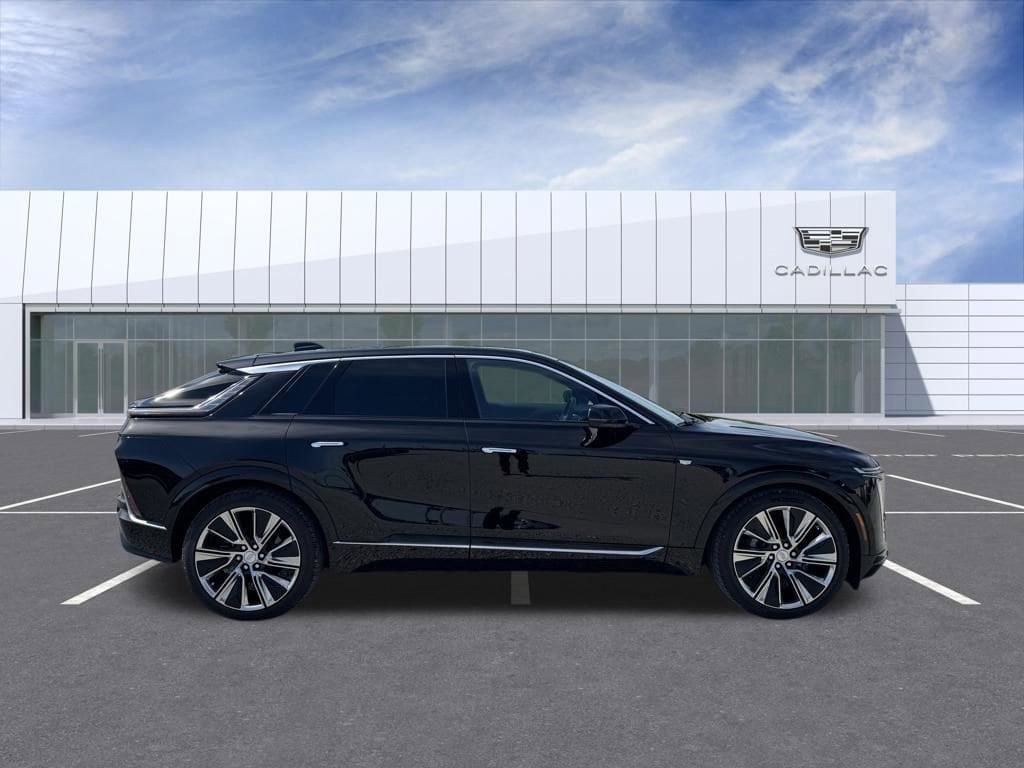 cadillac lyriq 2025 1GYKPTRL2SZ318102 image cadillac lyriq 2025 1GYKPTRL2SZ318102 image