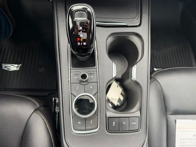 cadillac xt4 2023 1GYFZFR40PF110671 image cadillac xt4 2023 1GYFZFR40PF110671 image