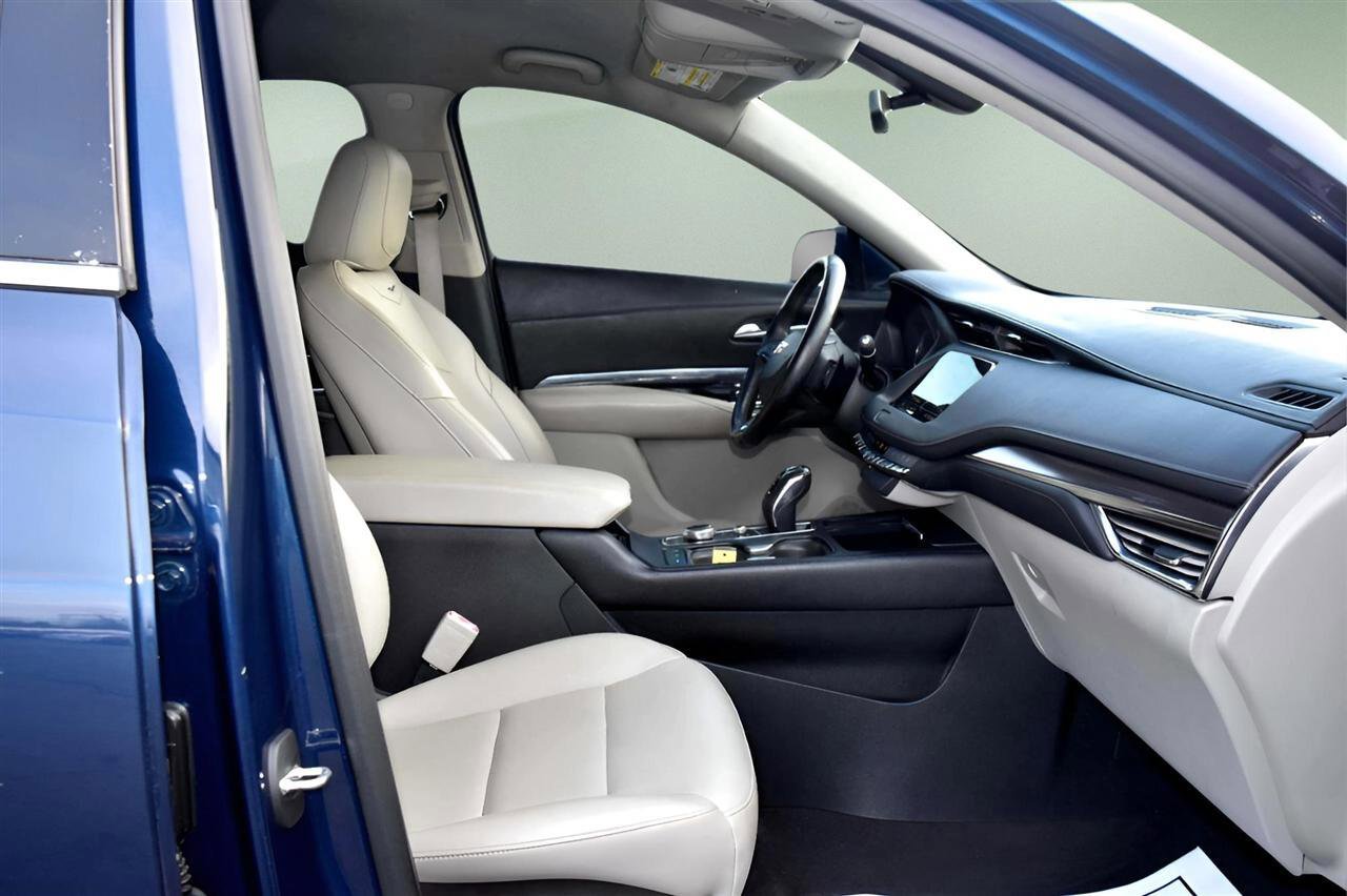 cadillac xt4 2019 1GYAZAR42KF181781 image cadillac xt4 2019 1GYAZAR42KF181781 image