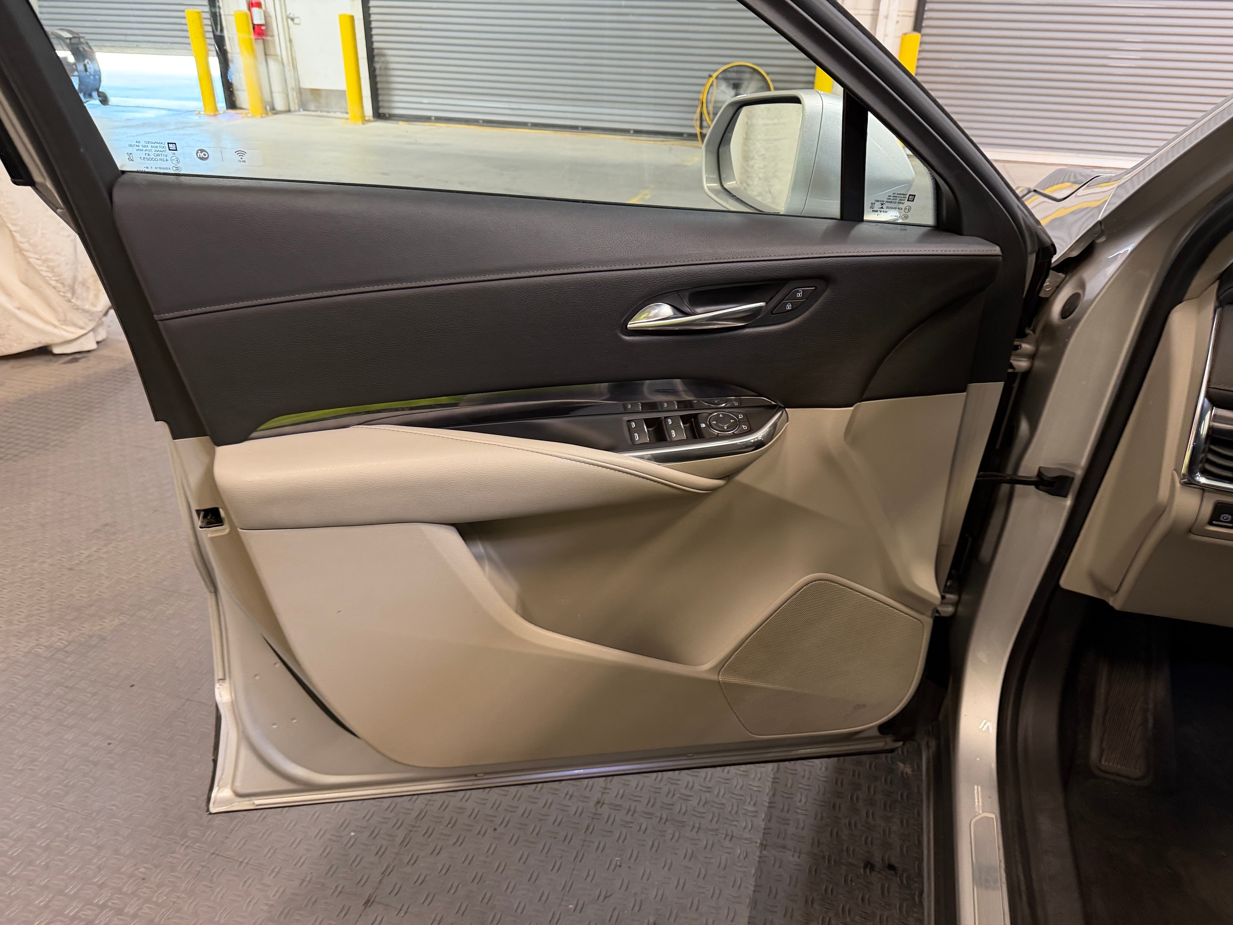 cadillac xt4 2019 1GYAZAR45KF156440 image cadillac xt4 2019 1GYAZAR45KF156440 image