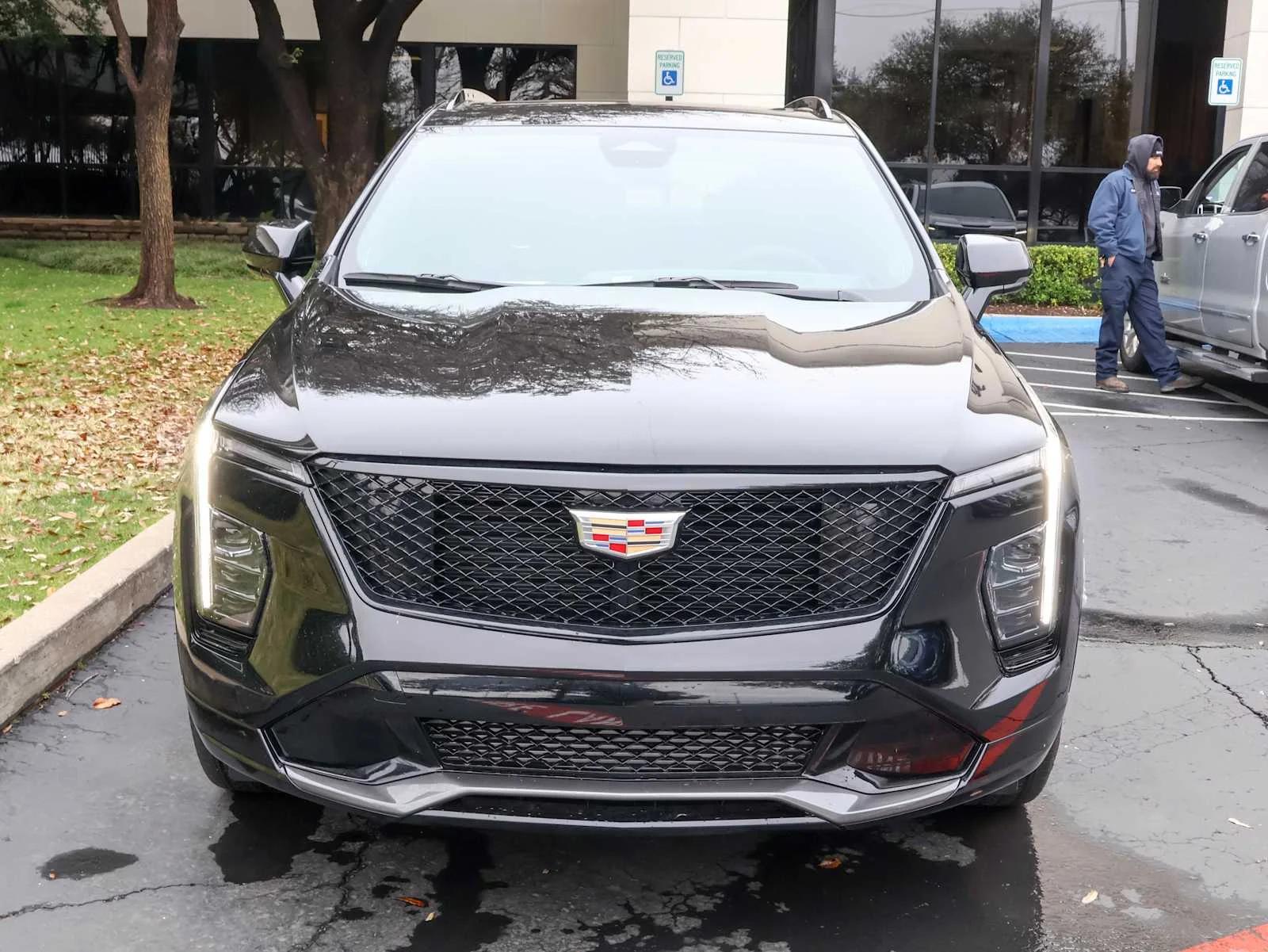 cadillac xt4 2024 1GYFZER41RF227172 image cadillac xt4 2024 1GYFZER41RF227172 image