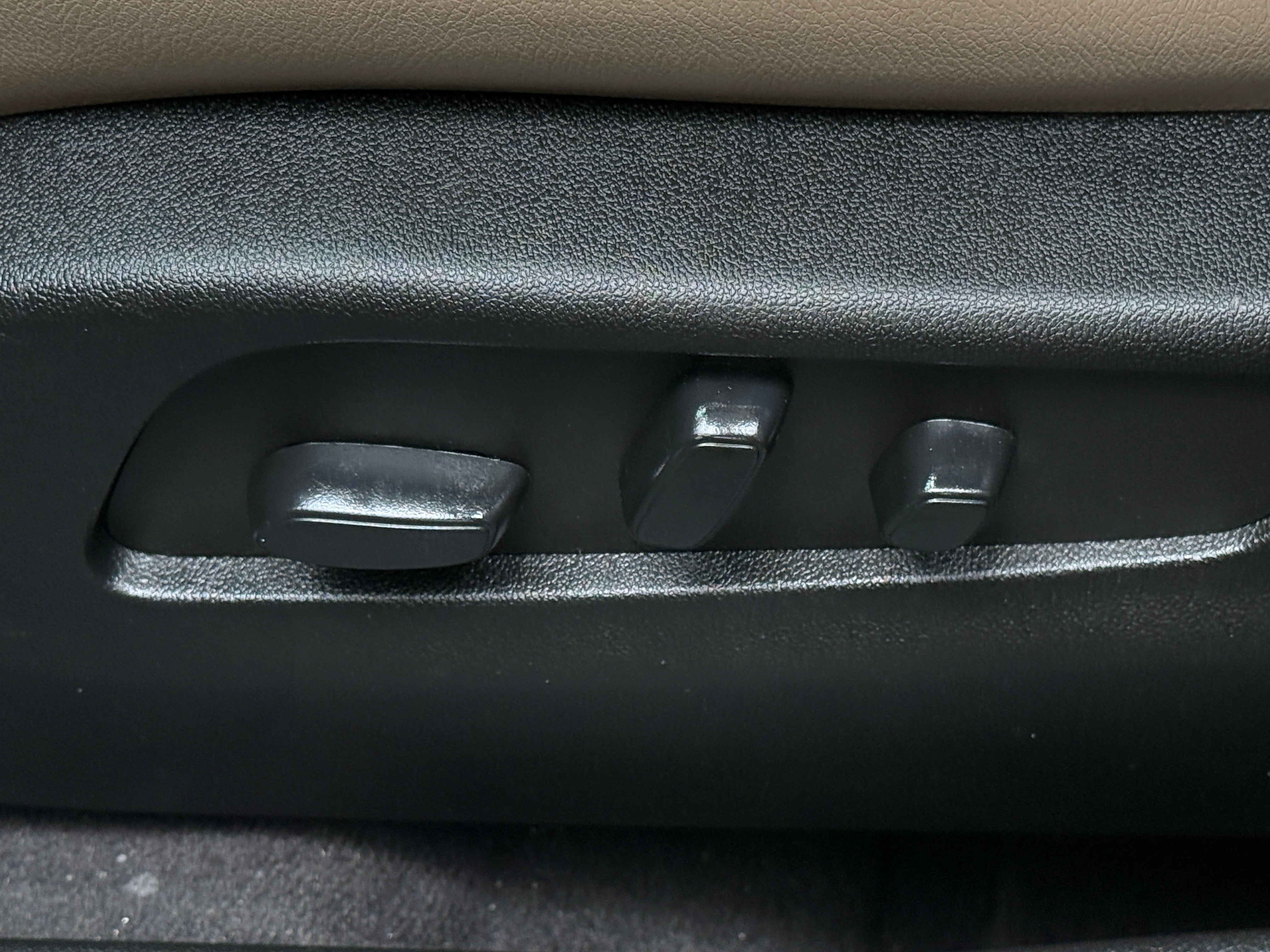 cadillac xt4 2024 1GYAZAR47RF175369 image cadillac xt4 2024 1GYAZAR47RF175369 image