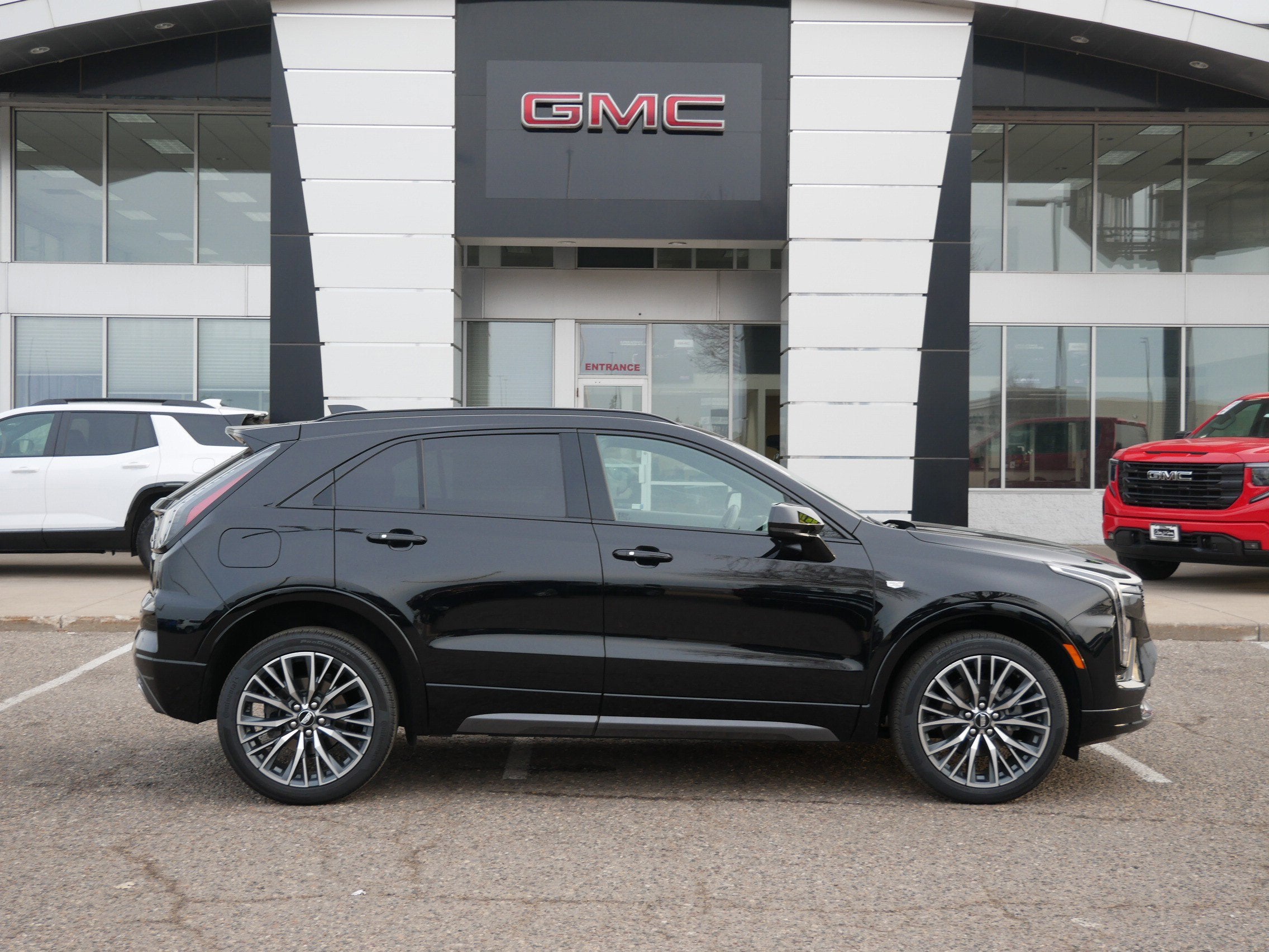 cadillac xt4 2024 1GYFZFR46RF100763 image cadillac xt4 2024 1GYFZFR46RF100763 image