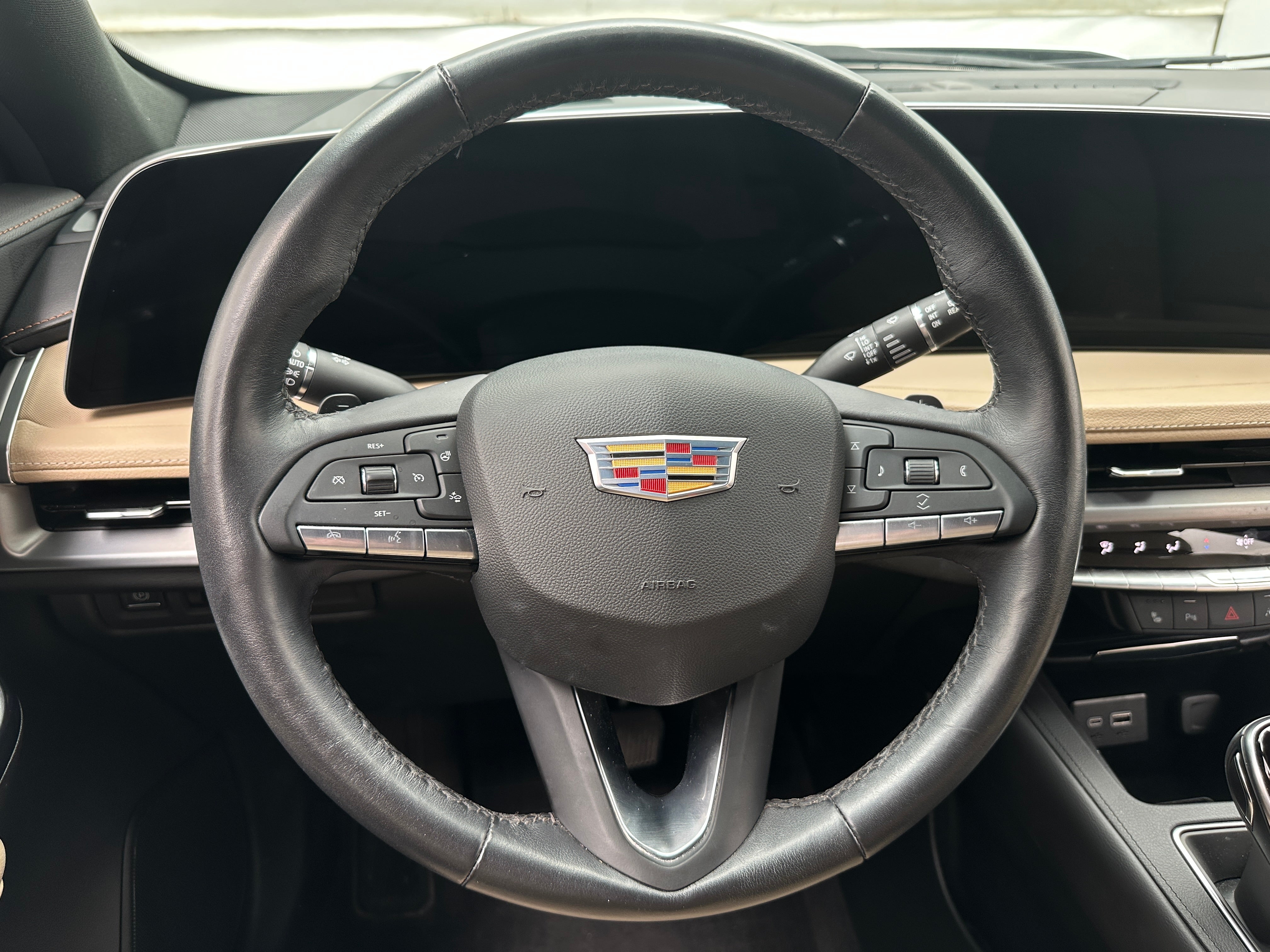 cadillac xt4 2024 1GYAZAR42RF245196 image cadillac xt4 2024 1GYAZAR42RF245196 image