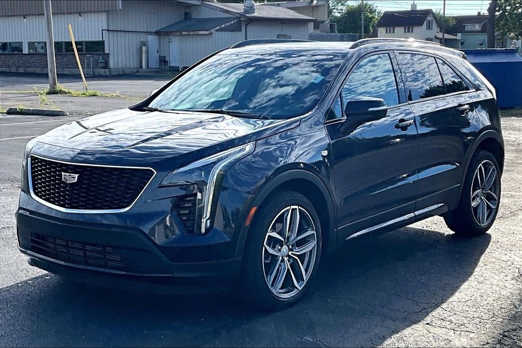 cadillac xt4 2022 1GYFZFR49NF165083 image cadillac xt4 2022 1GYFZFR49NF165083 image
