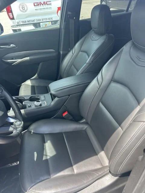 cadillac xt4 2025 1GYFZCR44SF155703 image cadillac xt4 2025 1GYFZCR44SF155703 image