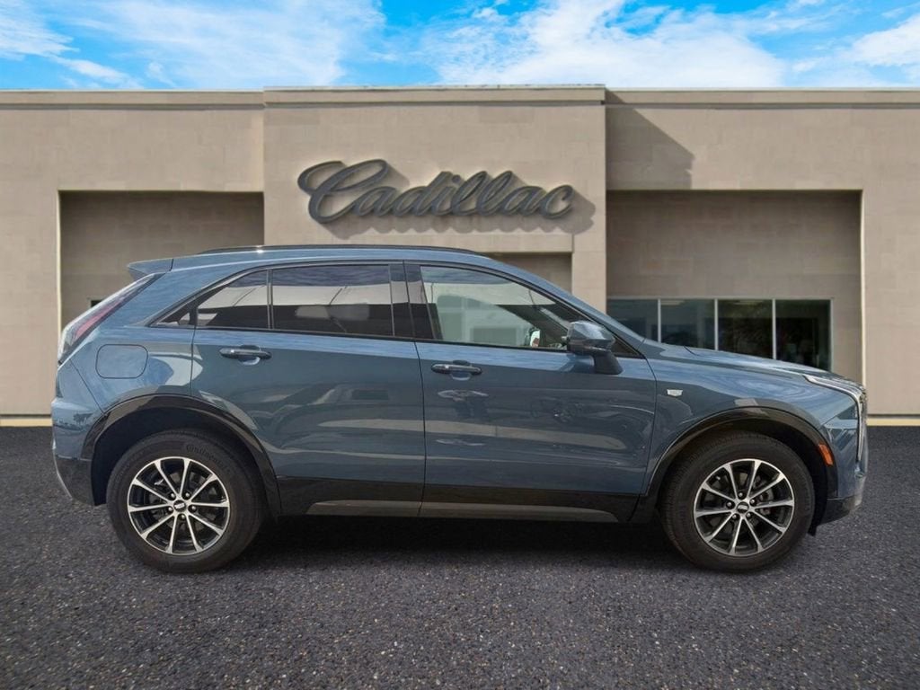 cadillac xt4 2025 1GYFZER4XSF107294 image cadillac xt4 2025 1GYFZER4XSF107294 image
