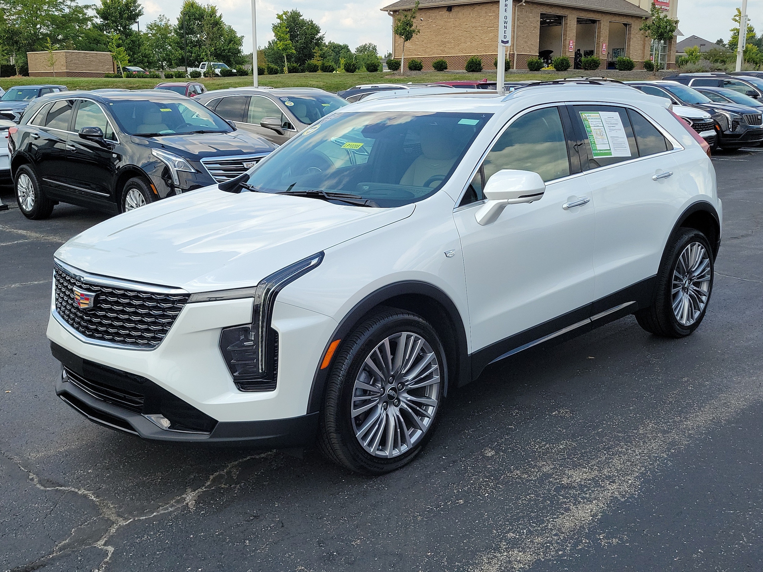 cadillac xt4 2025 1GYFZDR44SF133383 image cadillac xt4 2025 1GYFZDR44SF133383 image