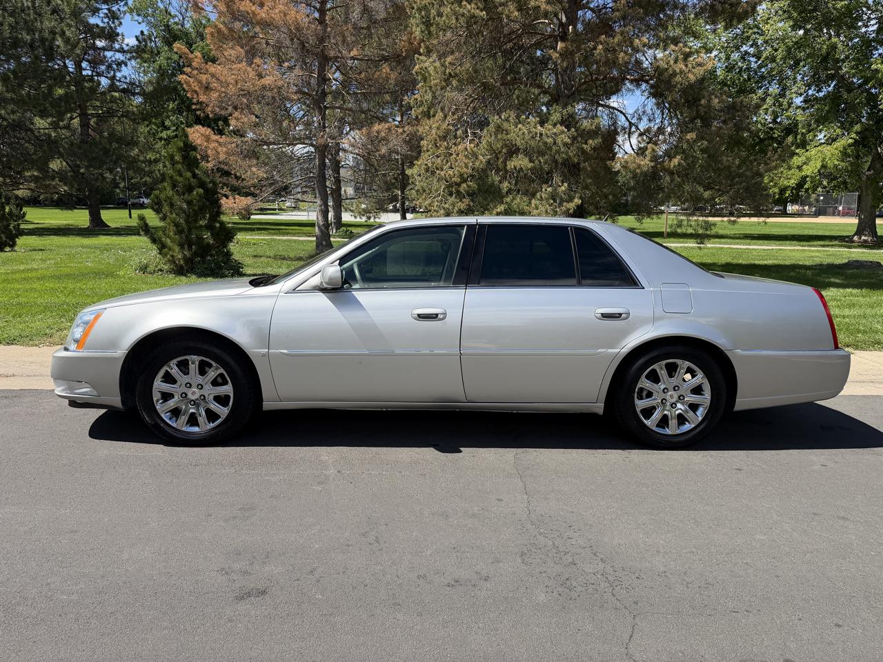 cadillac dts 2008 1G6KD57Y18U179193 image cadillac dts 2008 1G6KD57Y18U179193 image