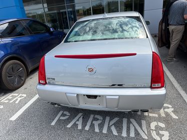 cadillac dts 2011 1G6KA5E61BU126883 image cadillac dts 2011 1G6KA5E61BU126883 image