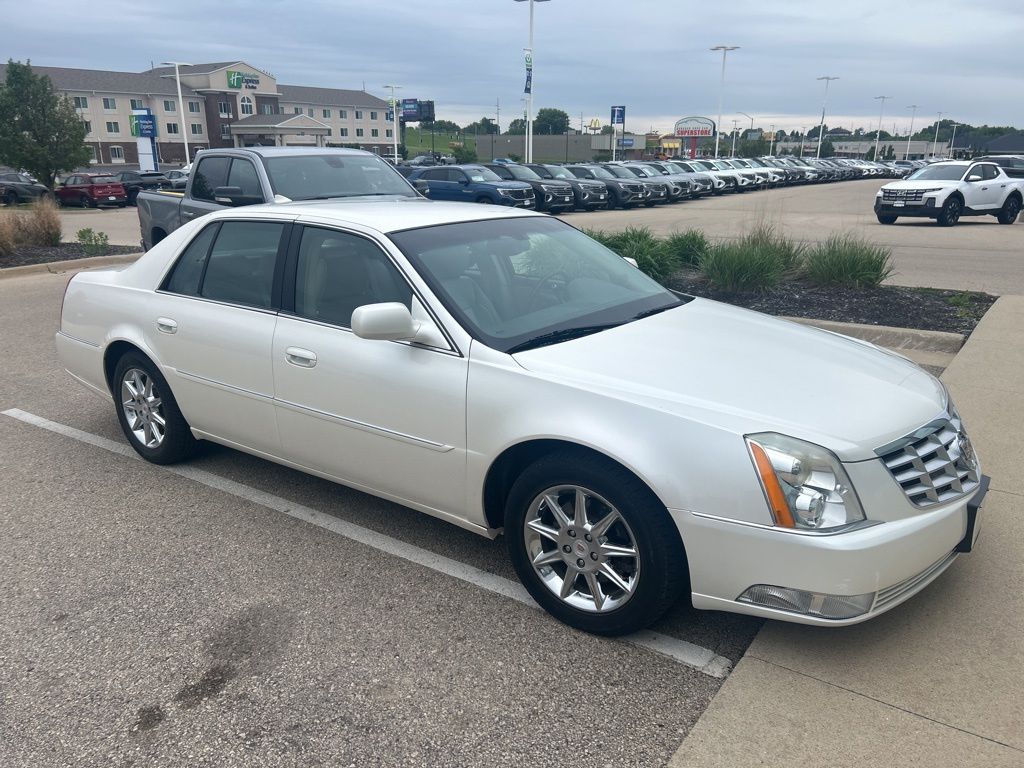 cadillac dts 2011 1G6KR5E6XBU108519 image cadillac dts 2011 1G6KR5E6XBU108519 image
