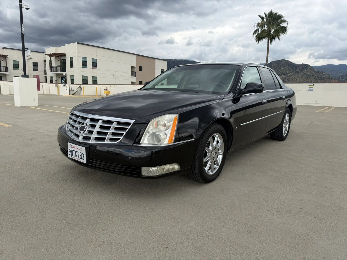 cadillac dts 2010 1G6KD5EY8AU113930 image cadillac dts 2010 1G6KD5EY8AU113930 image