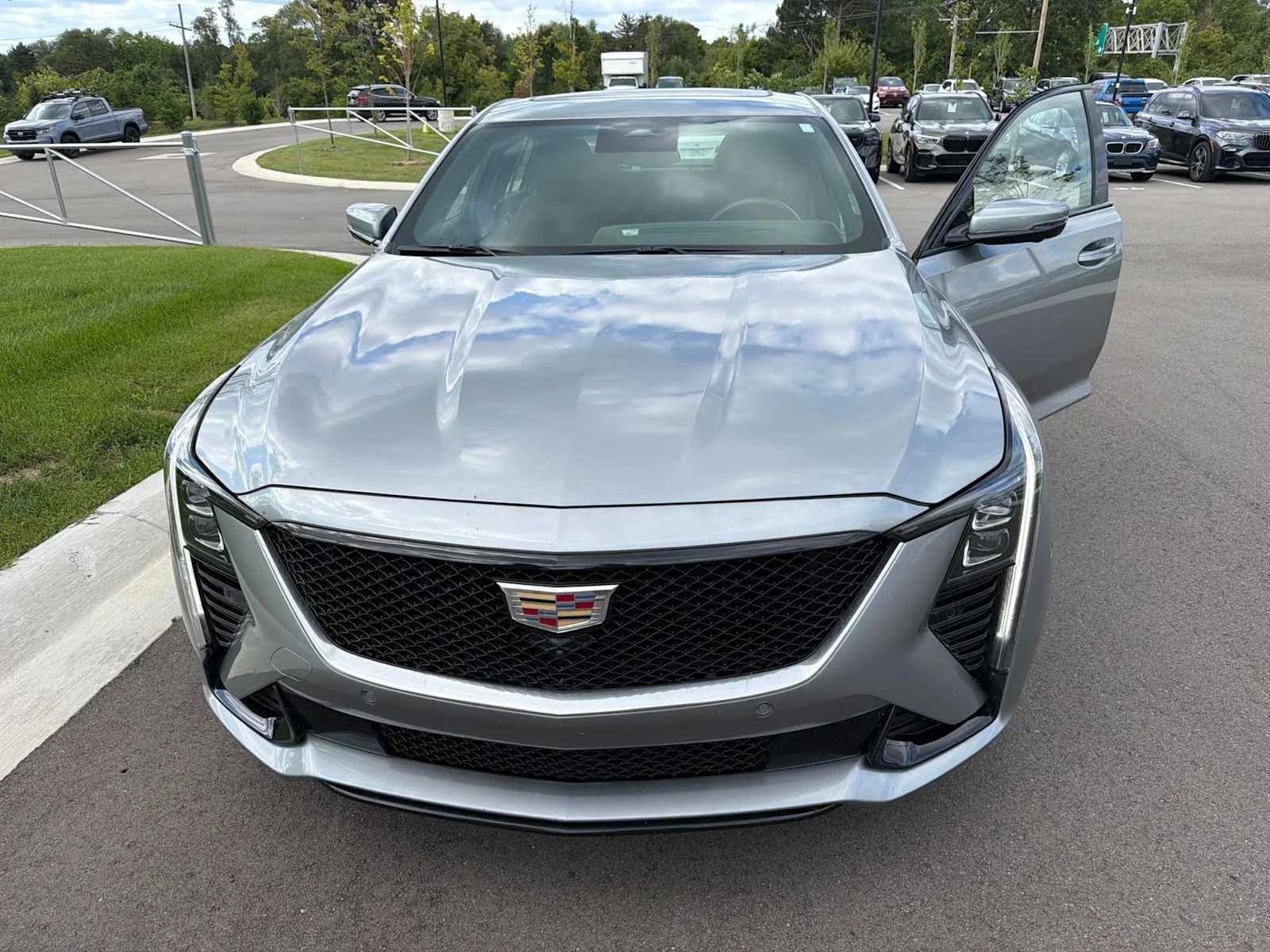 cadillac ct5 2026 1G6DU5RK3T0101404 image cadillac ct5 2026 1G6DU5RK3T0101404 image