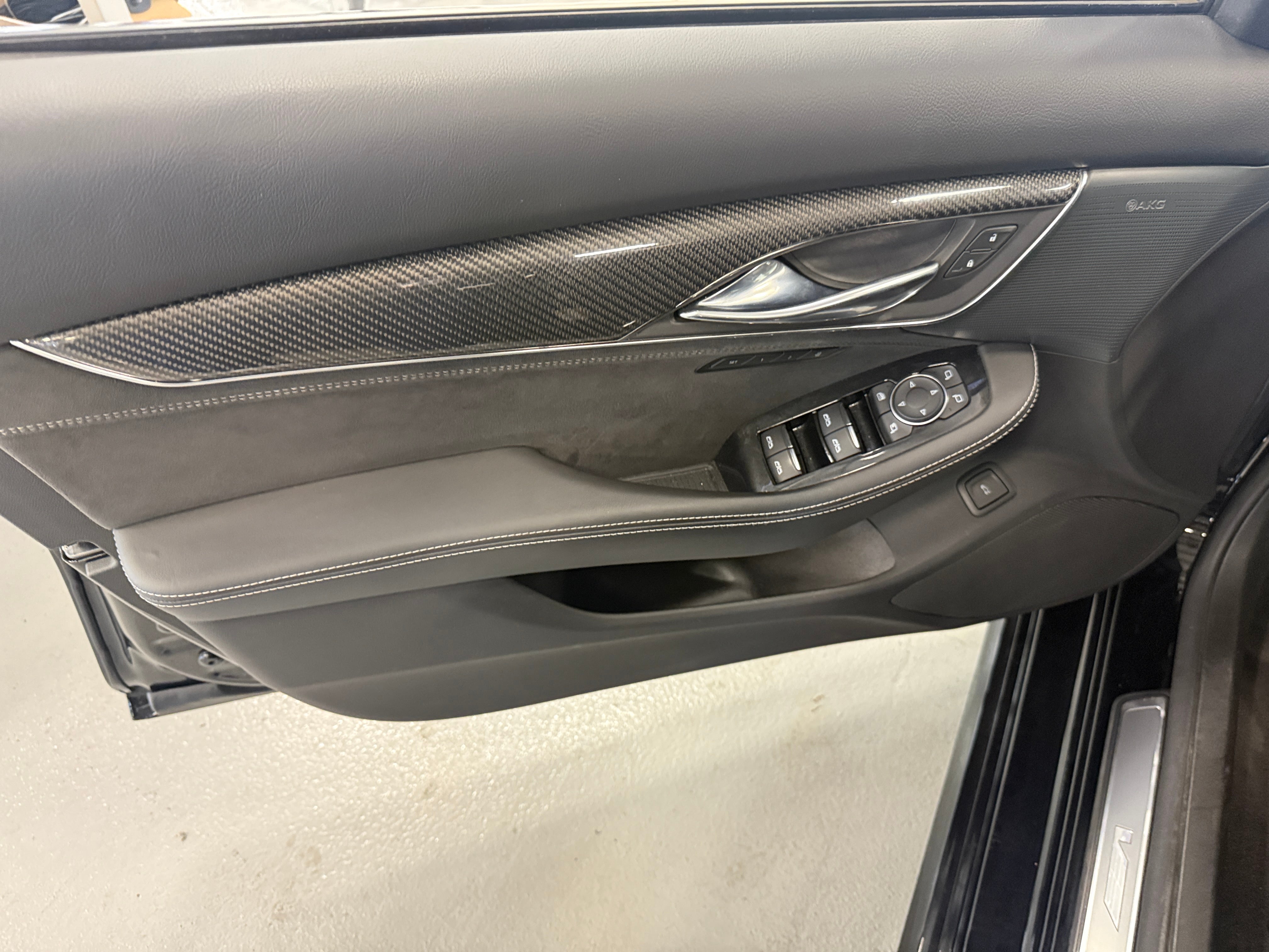 cadillac ct5 2022 1G6D35R60N0810705 image cadillac ct5 2022 1G6D35R60N0810705 image