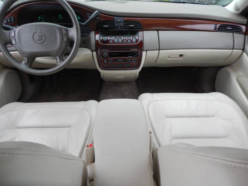 cadillac deville 2002 1G6KD54Y52U245773 image cadillac deville 2002 1G6KD54Y52U245773 image