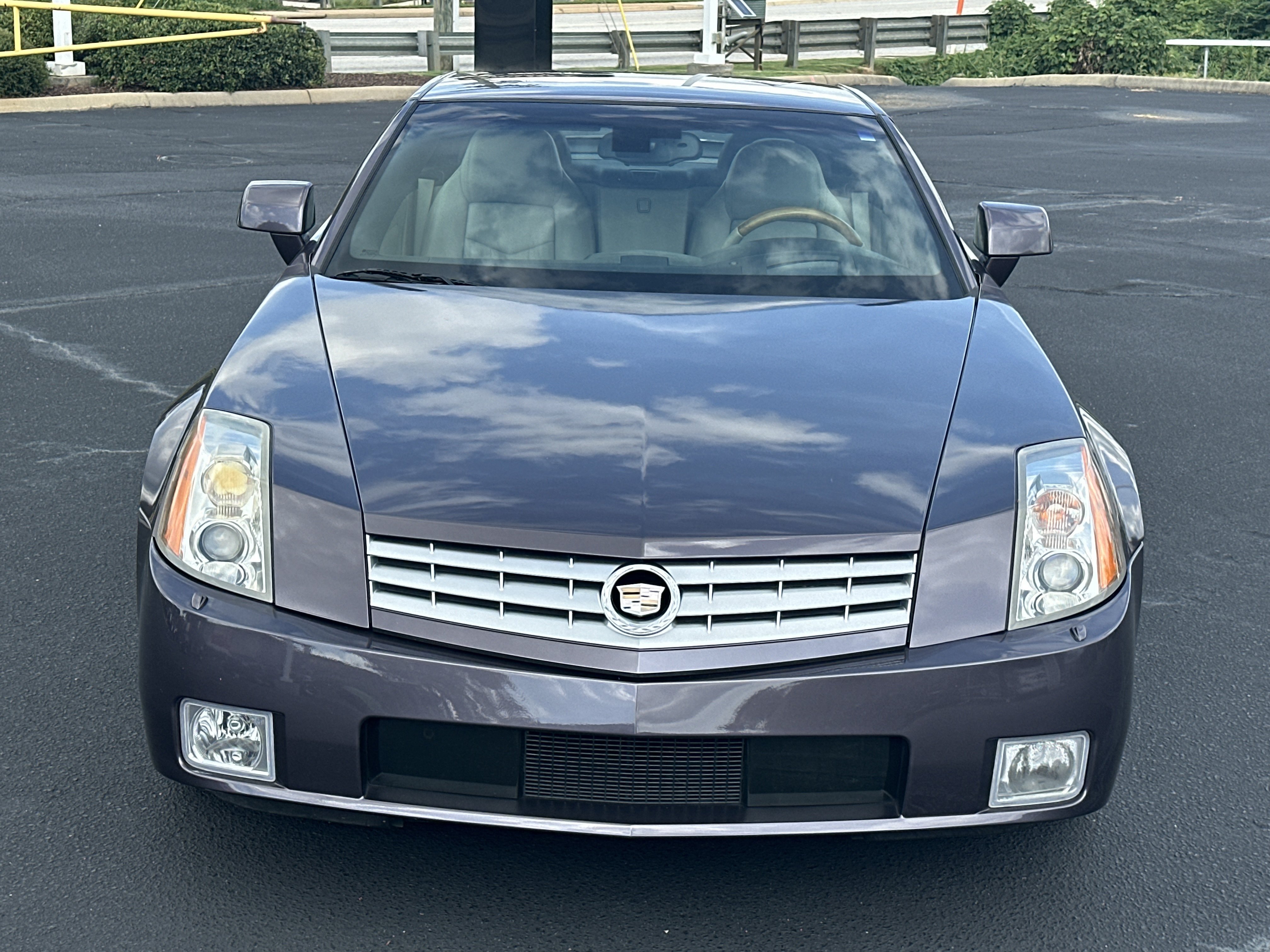 cadillac xlr 2004 1G6YV34AX45600500 image cadillac xlr 2004 1G6YV34AX45600500 image