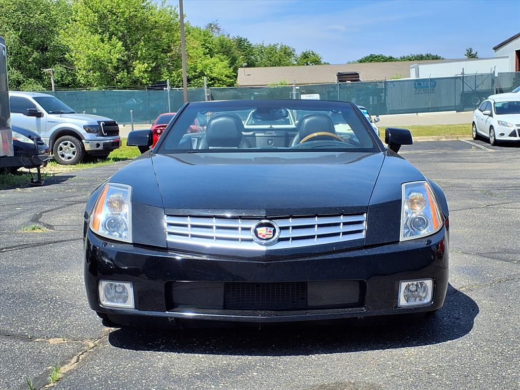 cadillac xlr 2005 1G6YV34A455603815 image cadillac xlr 2005 1G6YV34A455603815 image
