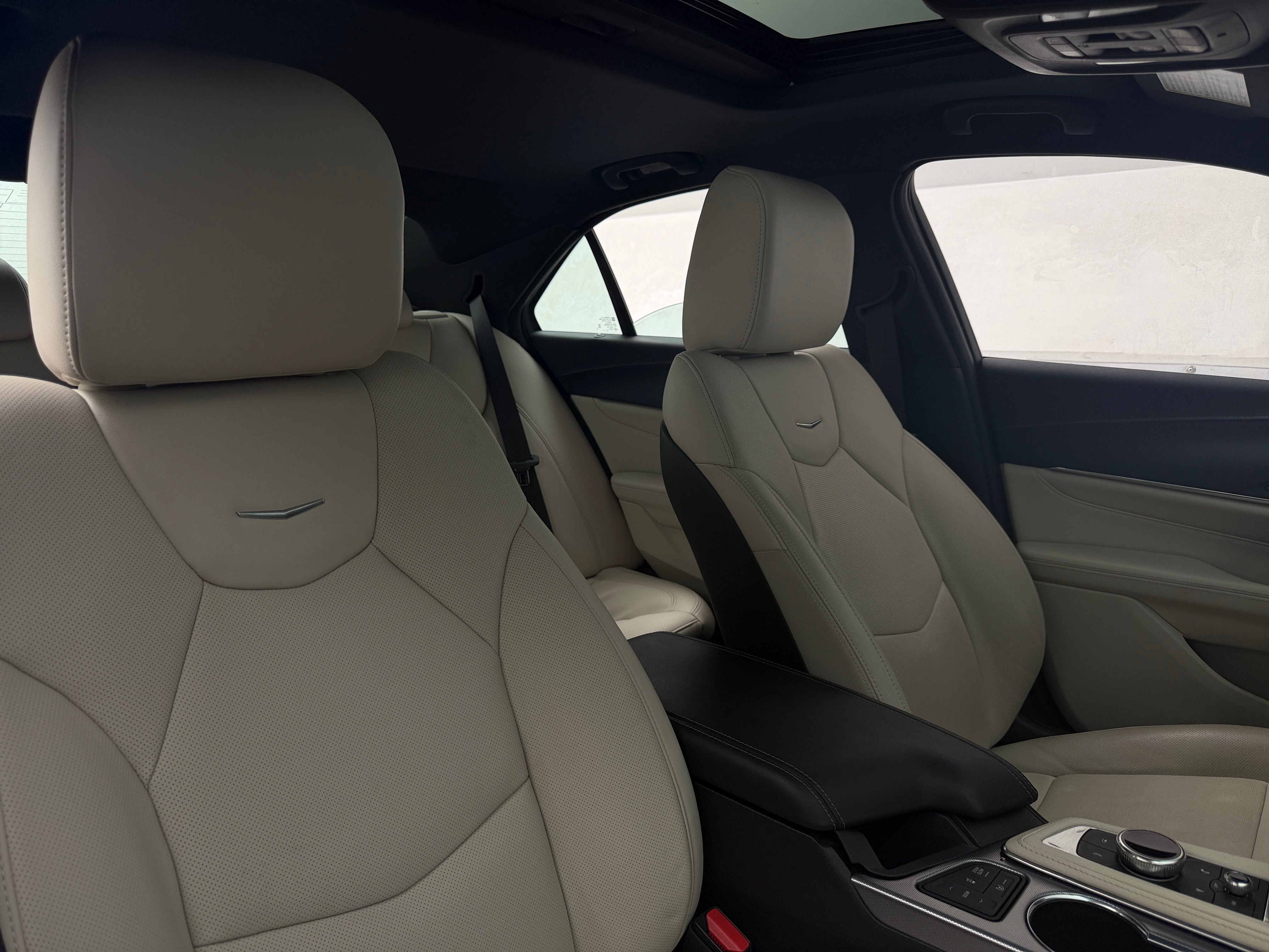 cadillac ct4 2021 1G6DF5RL1M0112180 image cadillac ct4 2021 1G6DF5RL1M0112180 image