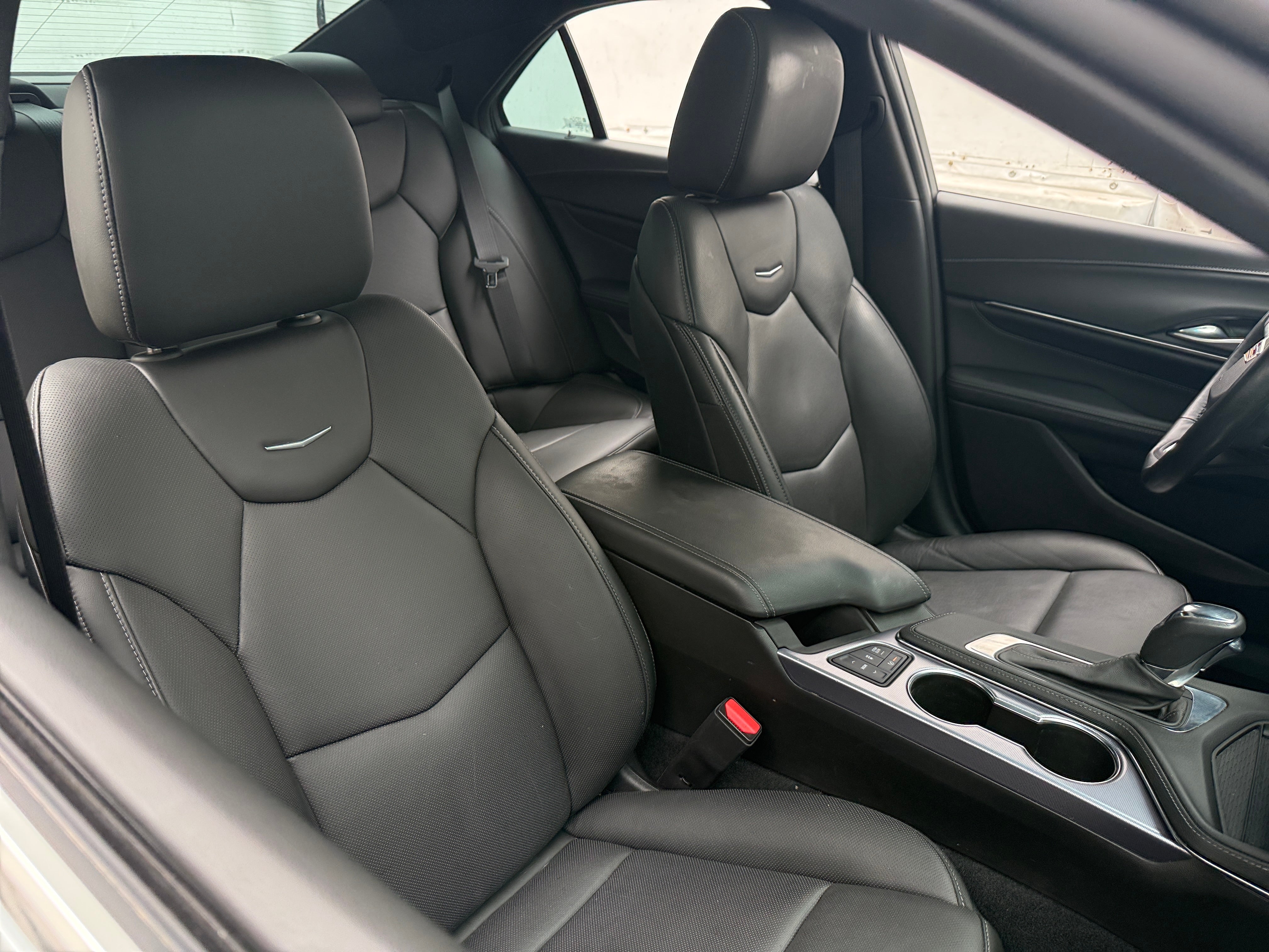 cadillac ct4 2024 1G6DB5RK0R0106235 image cadillac ct4 2024 1G6DB5RK0R0106235 image