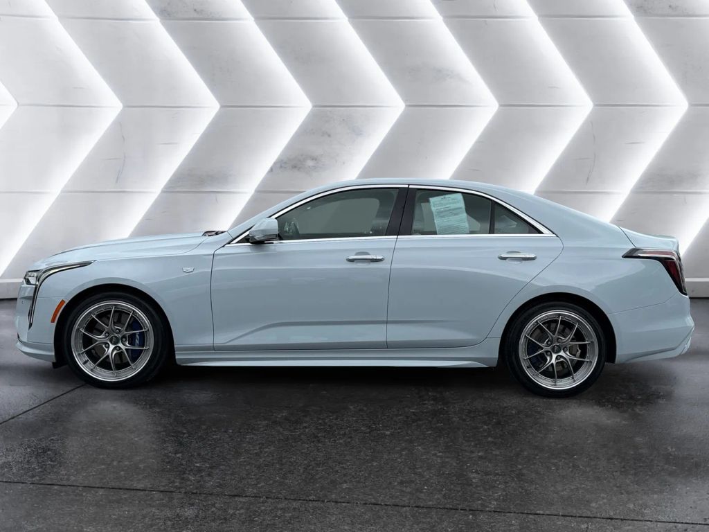 cadillac ct4 2022 1G6D45RLXN0117532 image cadillac ct4 2022 1G6D45RLXN0117532 image
