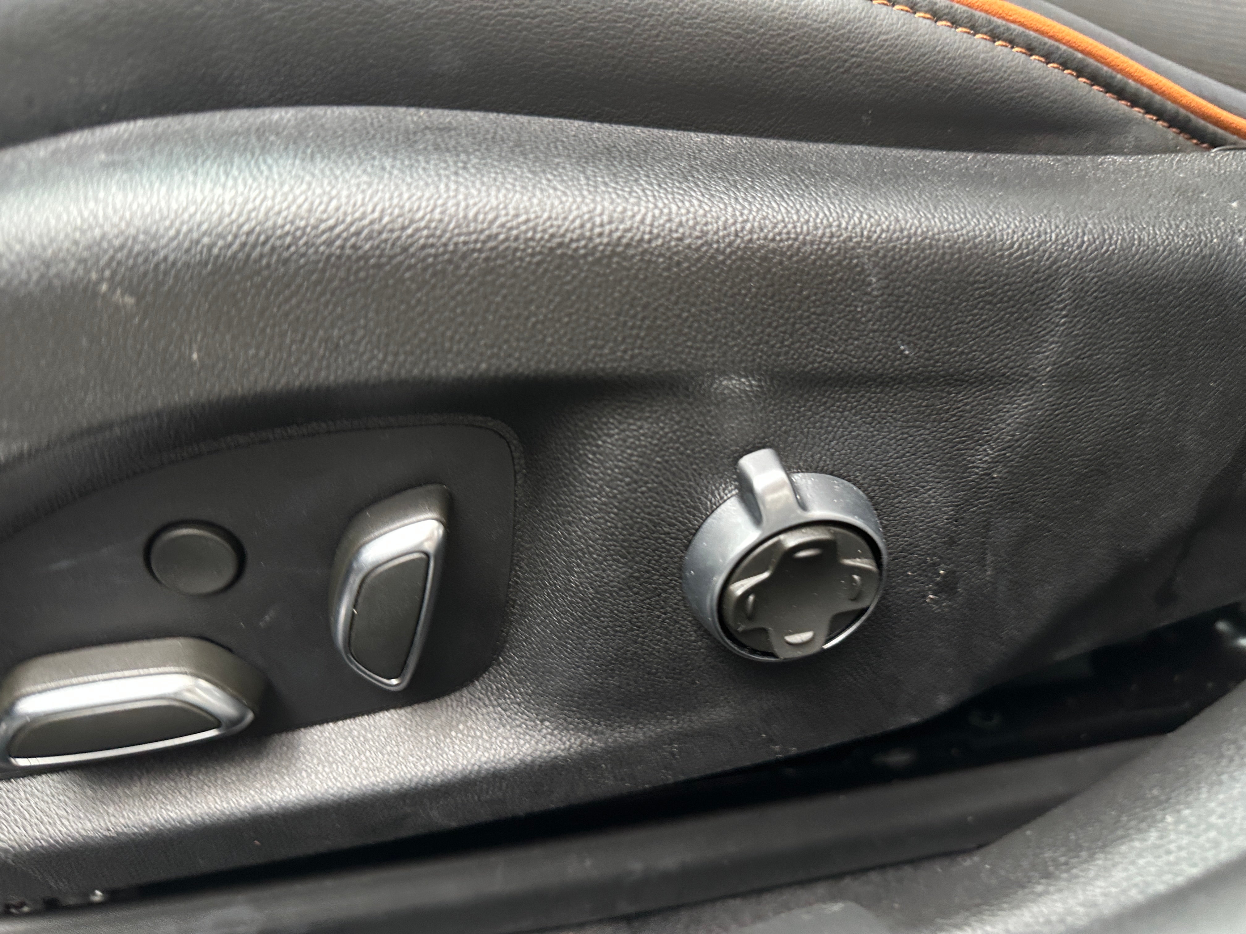 cadillac ct4 2025 1G6DC5RKXS0104060 image cadillac ct4 2025 1G6DC5RKXS0104060 image