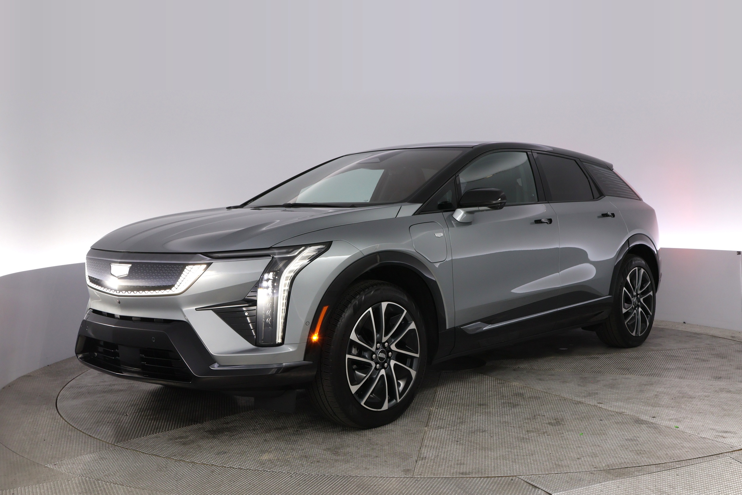 cadillac optiq 2026 3GYK3EM51TS137782 image cadillac optiq 2026 3GYK3EM51TS137782 image