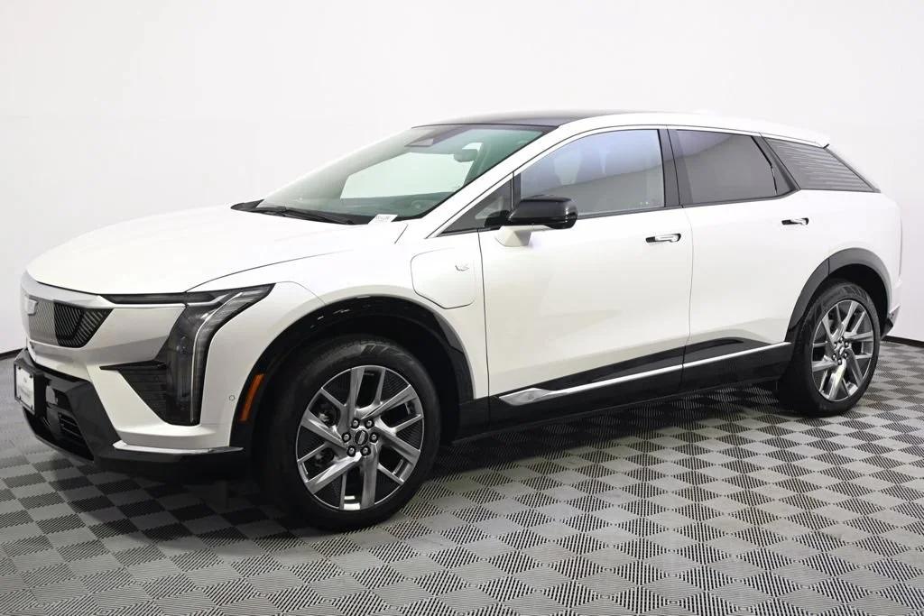 cadillac optiq 2025 3GYK3DMR2SS141268 image cadillac optiq 2025 3GYK3DMR2SS141268 image