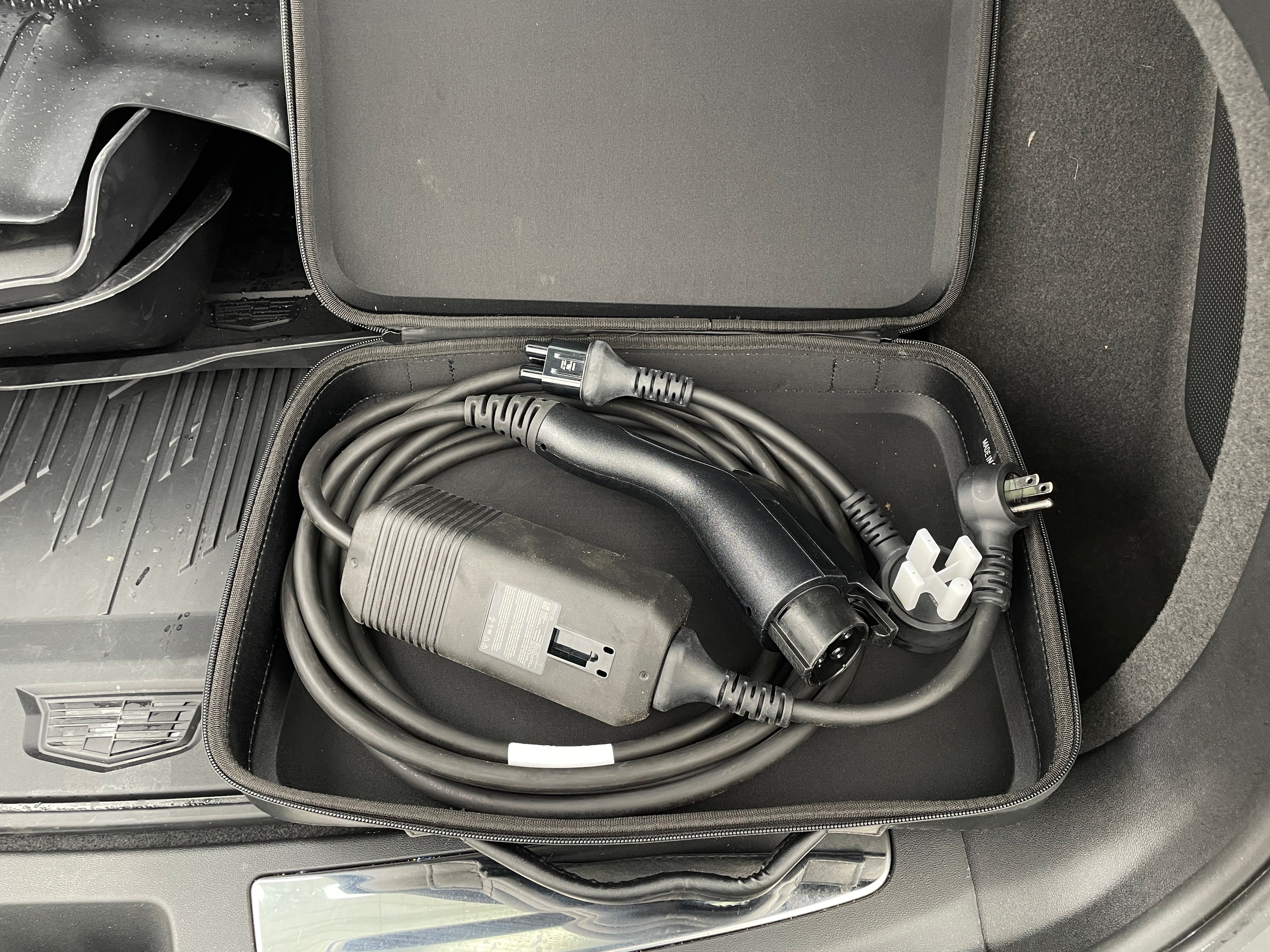 cadillac optiq 2025 3GYK3DMR6SS135571 image cadillac optiq 2025 3GYK3DMR6SS135571 image