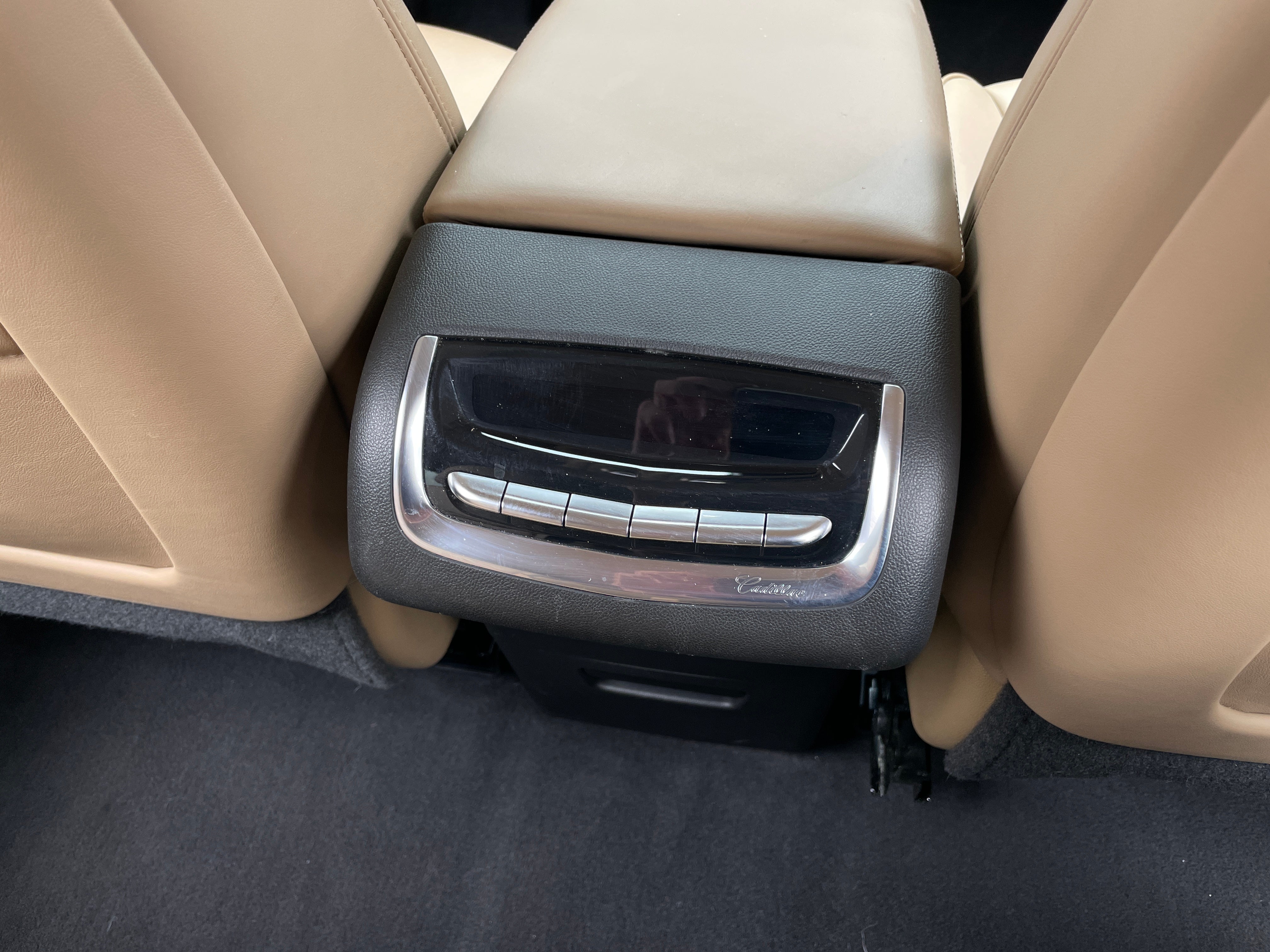 cadillac xt6 2020 1GYKPHRS3LZ213929 image cadillac xt6 2020 1GYKPHRS3LZ213929 image